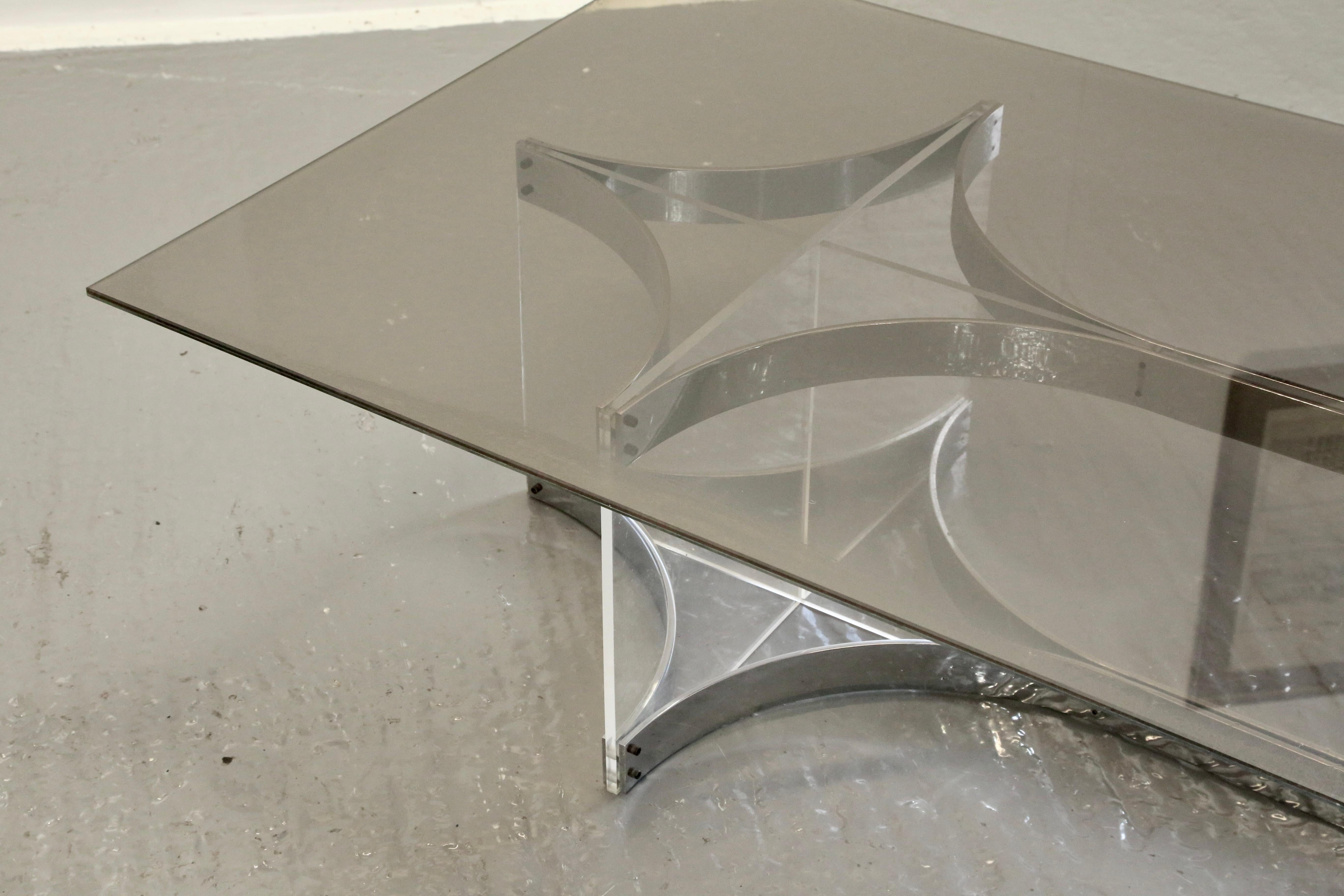 Alessandro Albrizzi, Fine Mid Century Chrome Plated Steel & Lucite Coffee Table For Sale 14