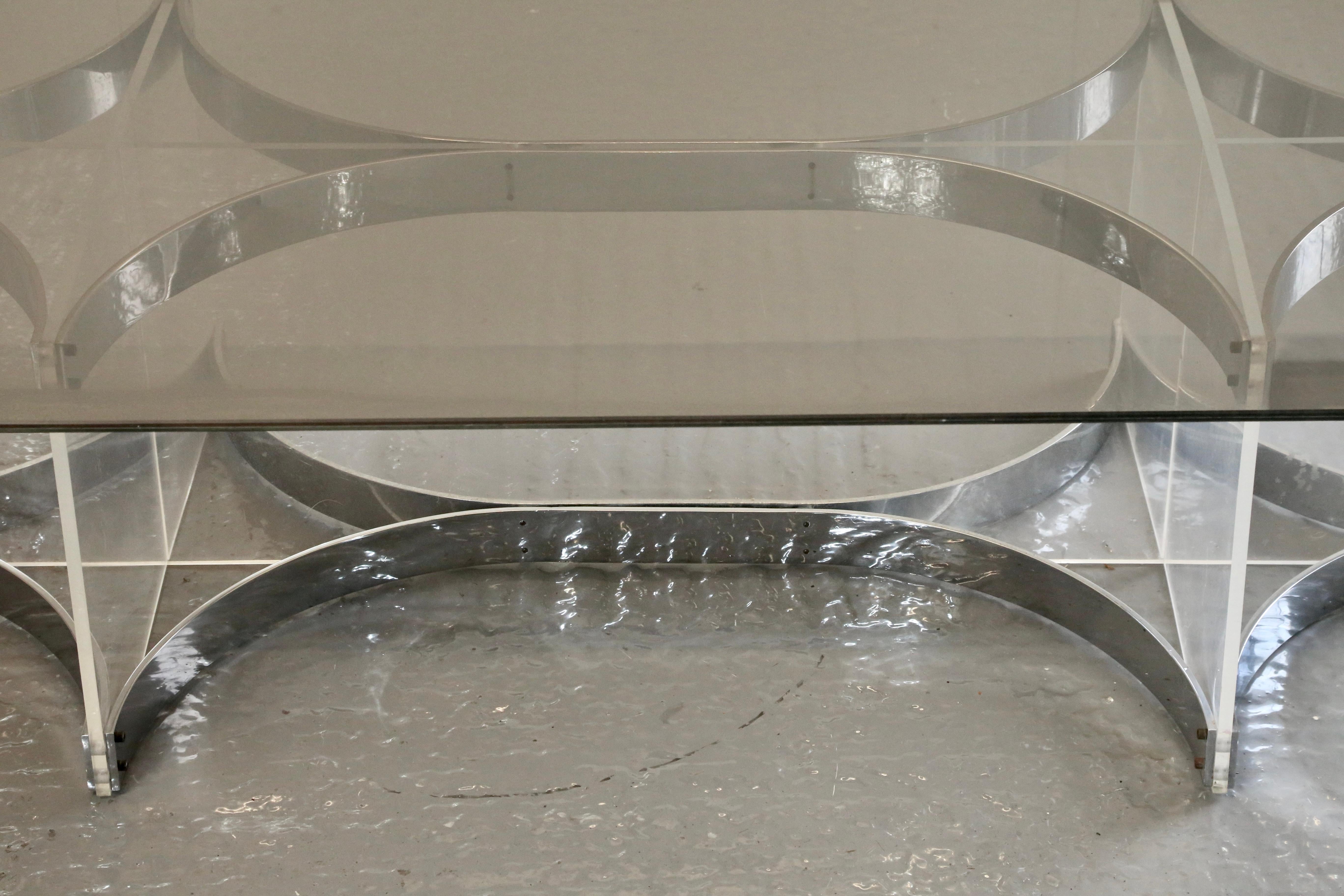 Alessandro Albrizzi, Fine Mid Century Chrome Plated Steel & Lucite Coffee Table For Sale 1