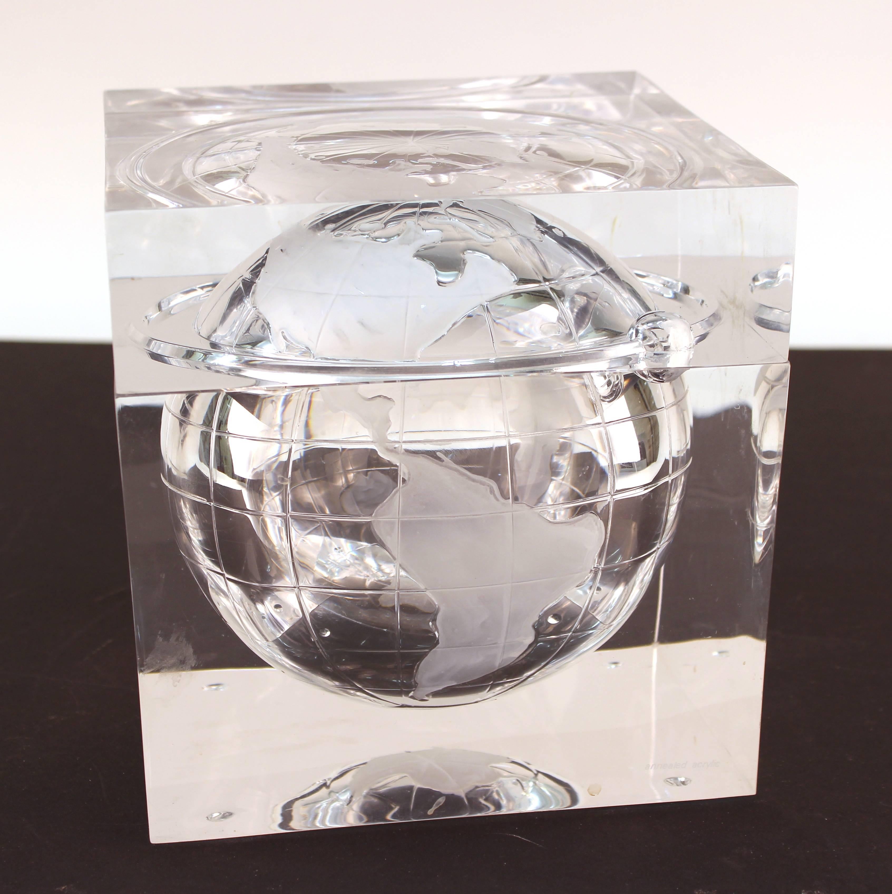 Alessandro Albrizzi Ice Bucket with Globe in Lucite 4