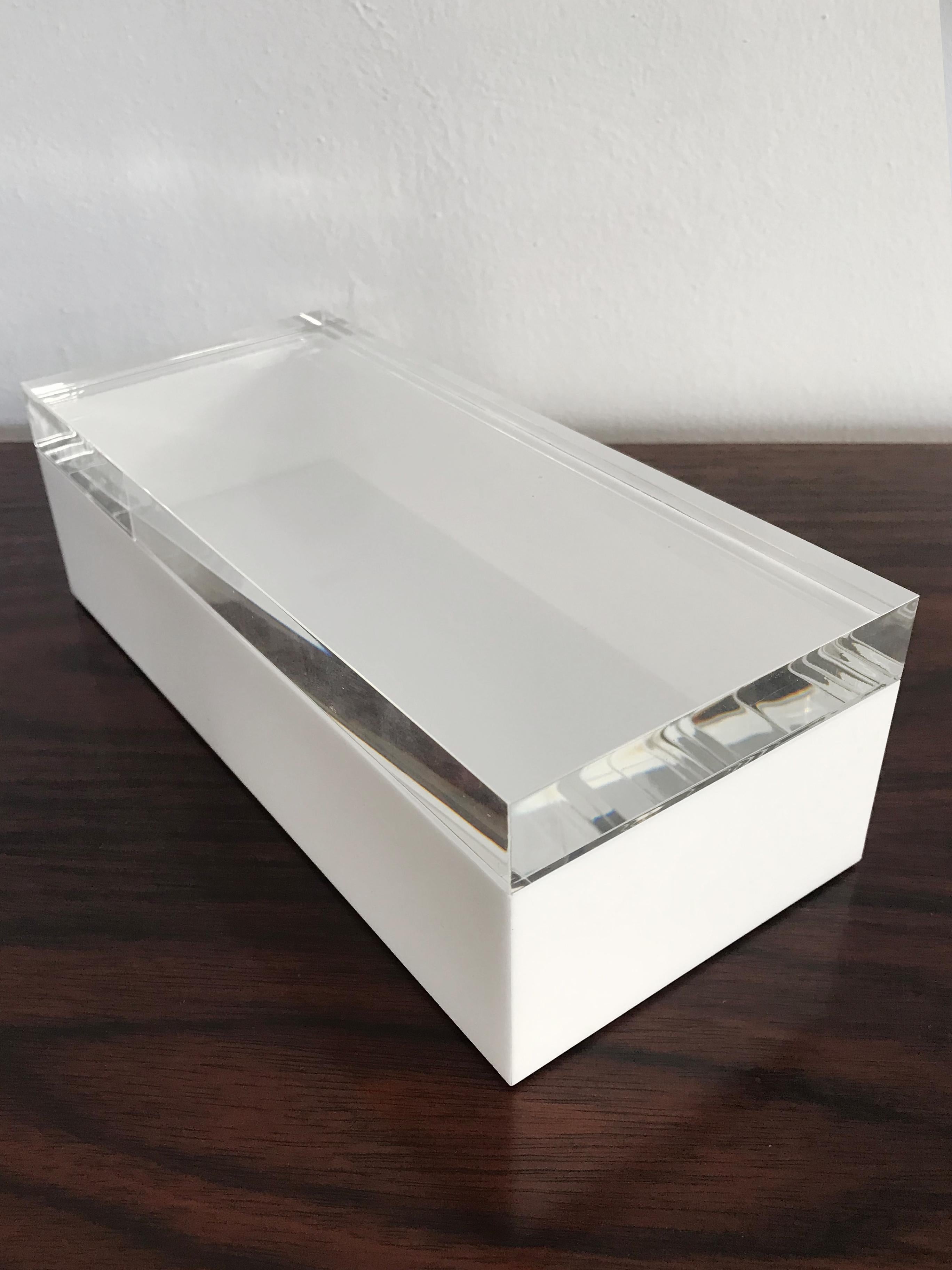 Alessandro Albrizzi Italian White Perspex Boxes 1990s For Sale 10