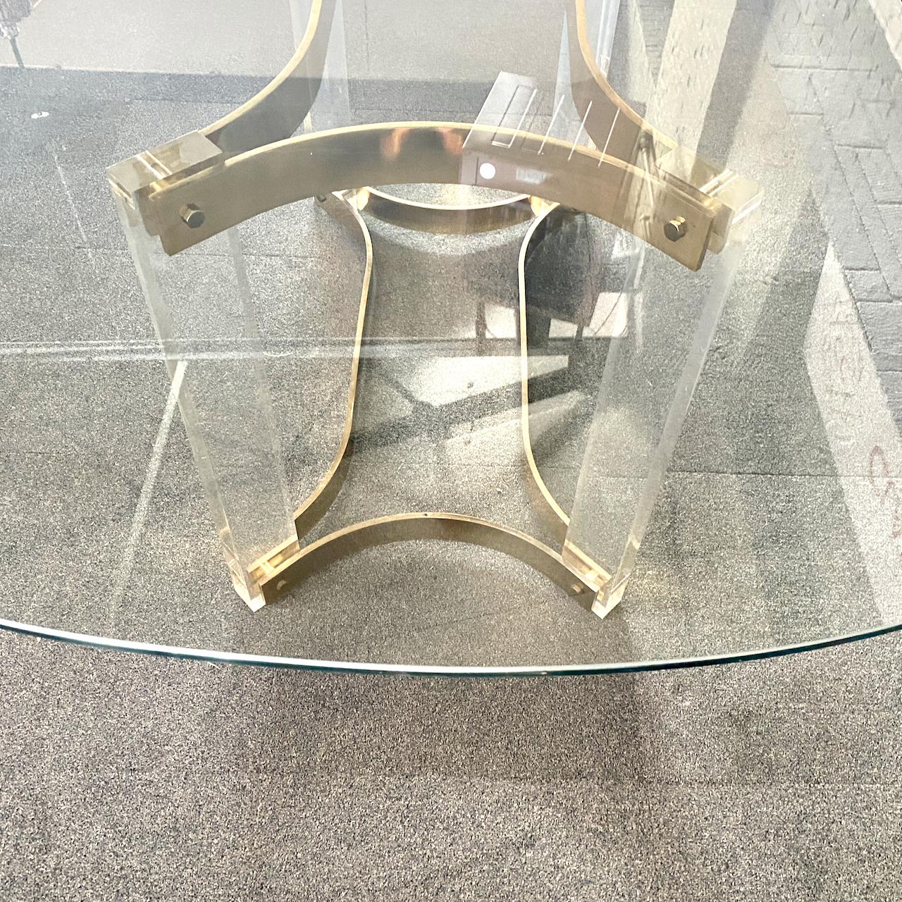Alessandro Albrizzi lucite & brass dining room table - Hollywood Regency For Sale 3