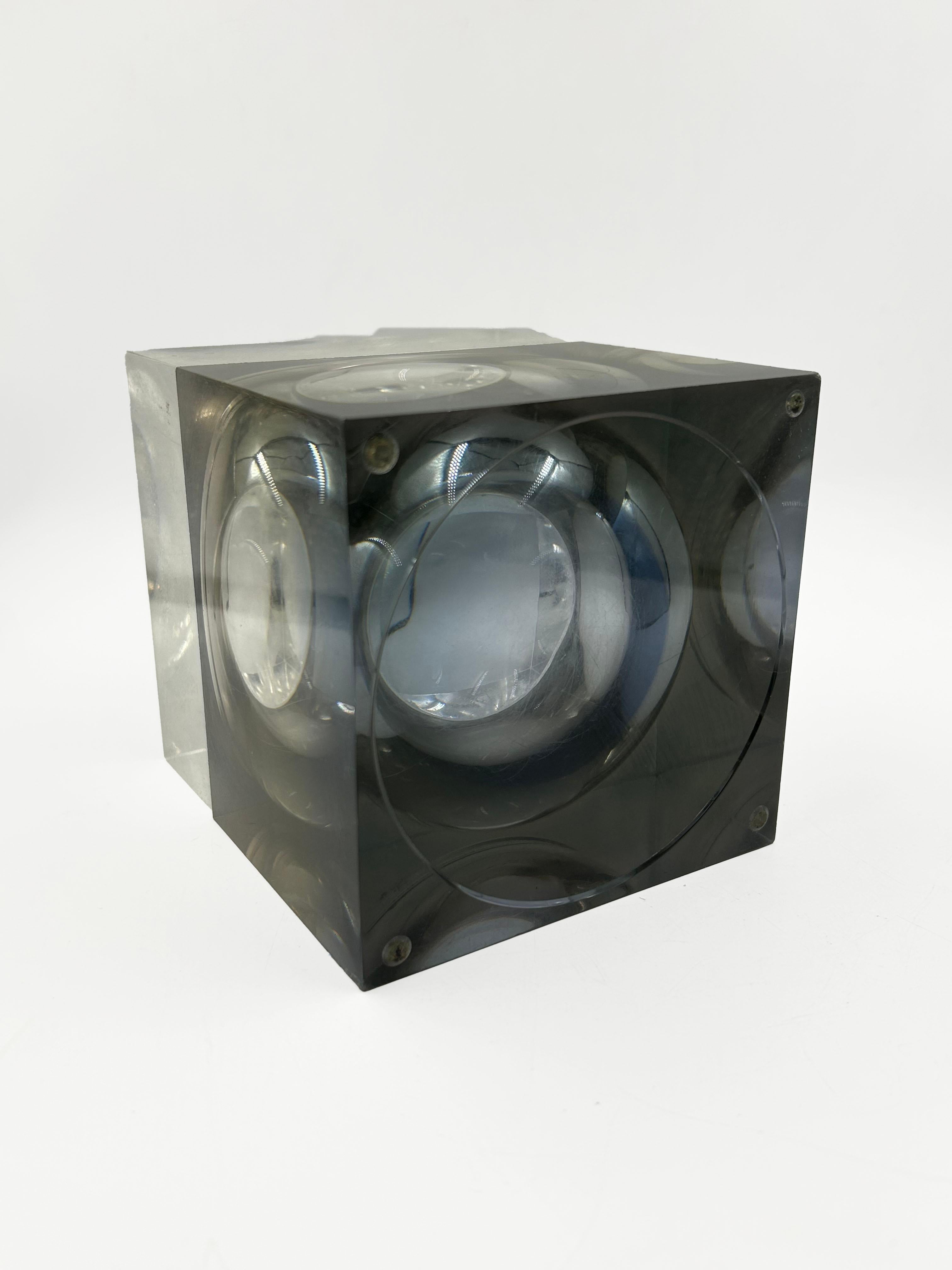 Italian Alessandro Albrizzi Lucite Cube, Italy 1970s For Sale