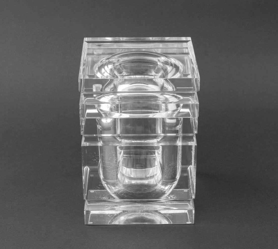 Alessandro Albrizzi (Italian, 1934-1994) Lucite Ice Bucket, 1960s, with swivel top, apparently unmarked. 9