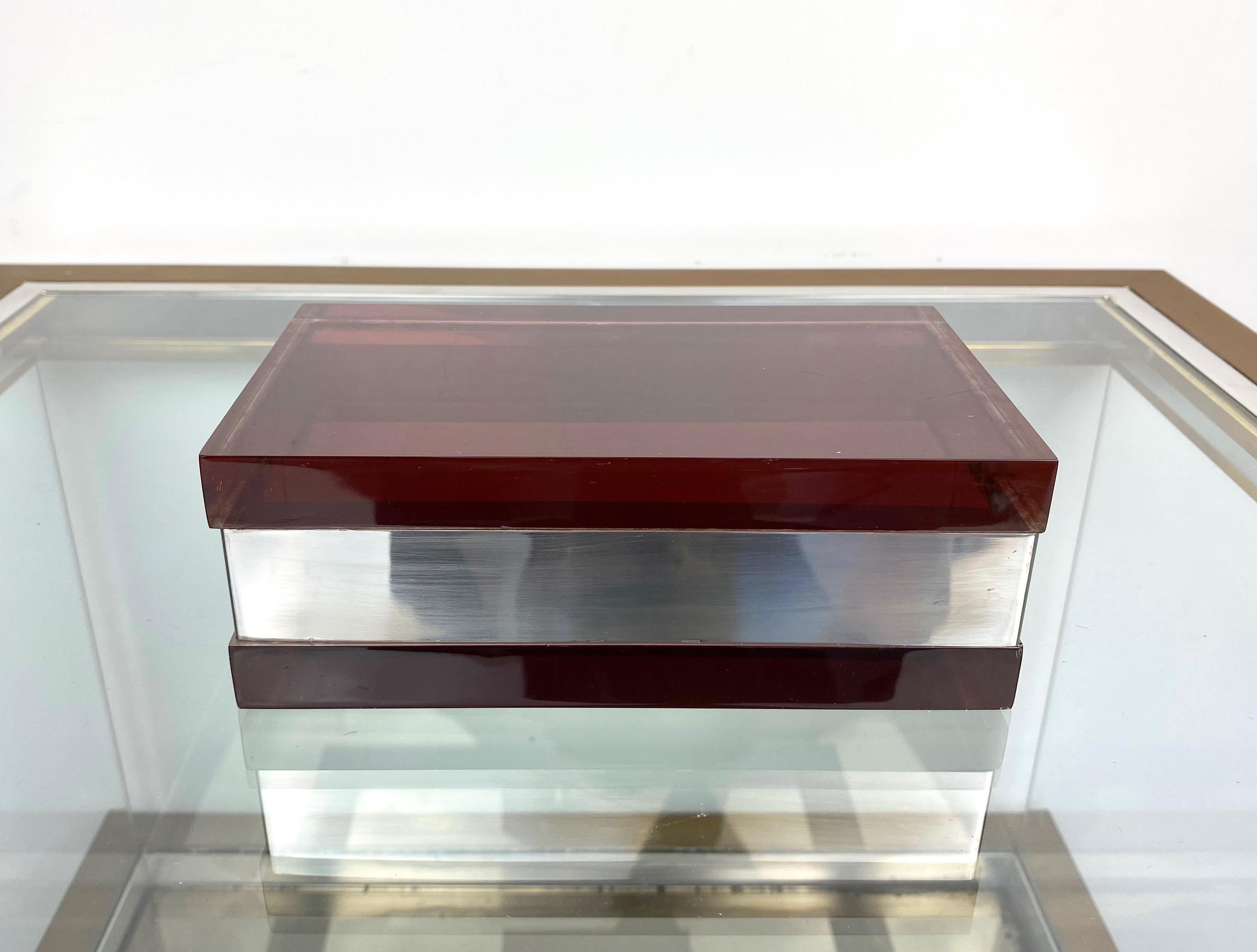 Mid-Century Modern Alessandro Albrizzi Rectangular Box in Purple Lucite and Chrome, Italy, 1970s For Sale