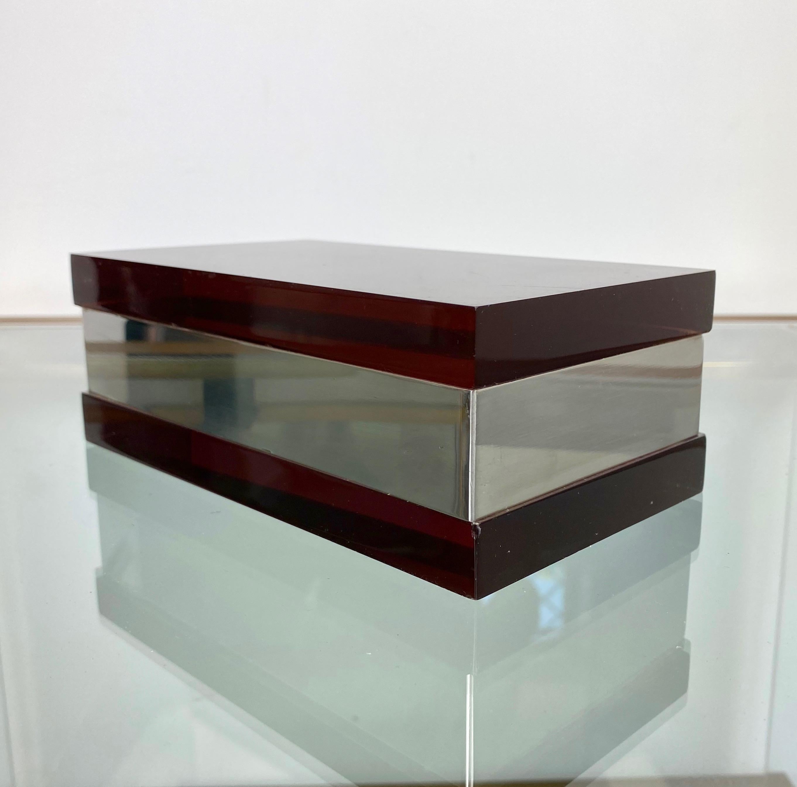 Late 20th Century Alessandro Albrizzi Rectangular Box in Purple Lucite and Chrome, Italy, 1970s For Sale