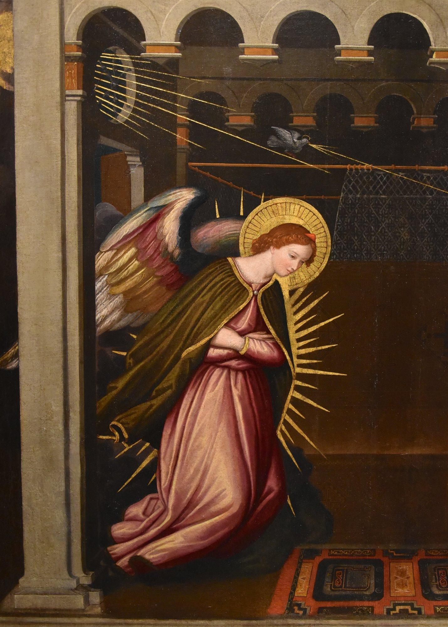 Die Verkündigung  

Florentiner Maler, 17. Jahrhundert 

Alessandro Allori (Florenz, 1535 - Florenz, 1607) Kreis  

Öl auf Leinwand, mit Goldakzenten  131 x 173 cm Im Rahmen 144 x 187 cm  

Eine prächtige Leinwand, die das Thema der Verkündigung