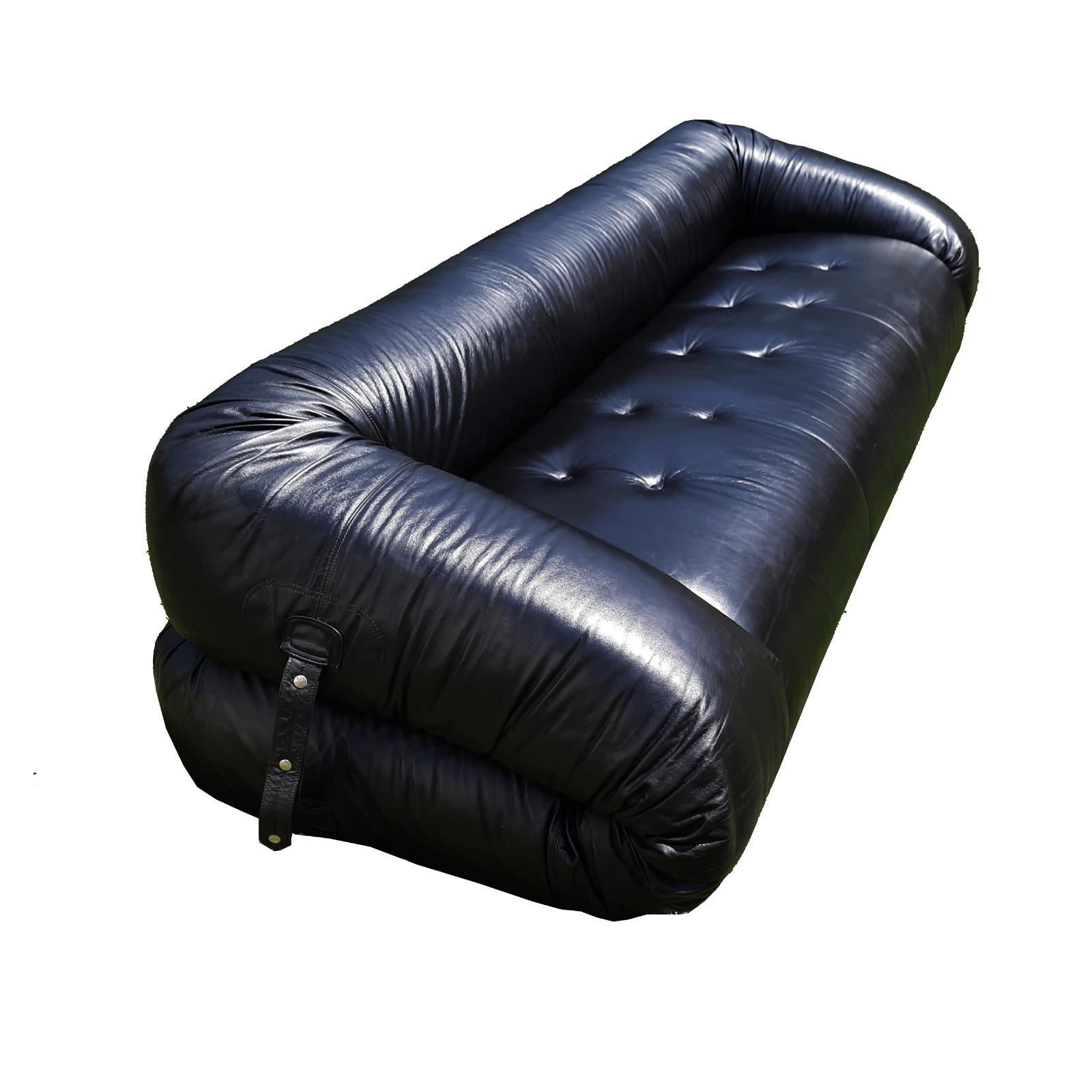 Space Age Alessandro Becchi Black Leather Anfibio Three Seater Sofa for Giovannetti, 1972 For Sale