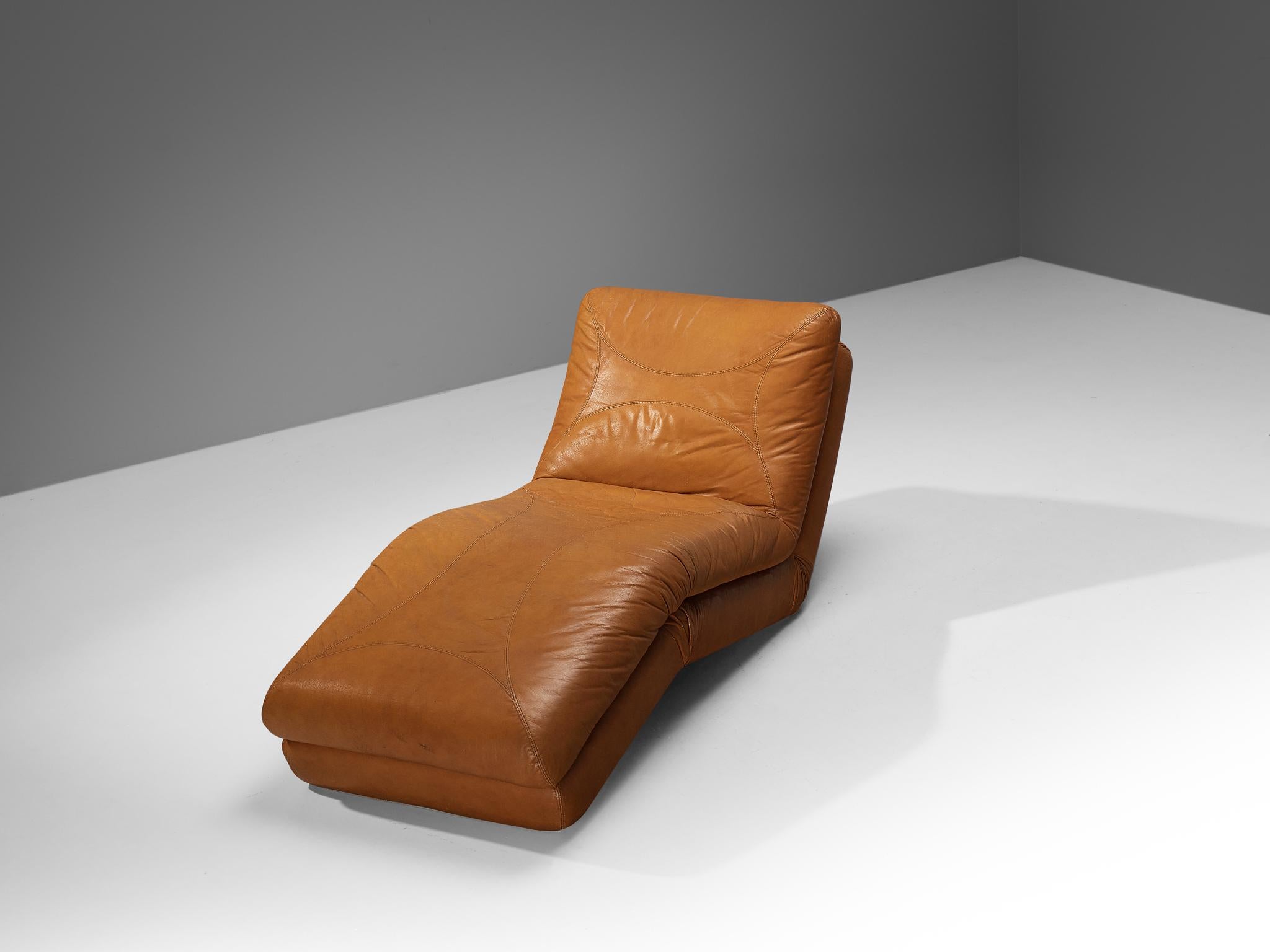 Alessandro Becchi for Giovannetti 'Papessa' Chaise Longue in Leather 3