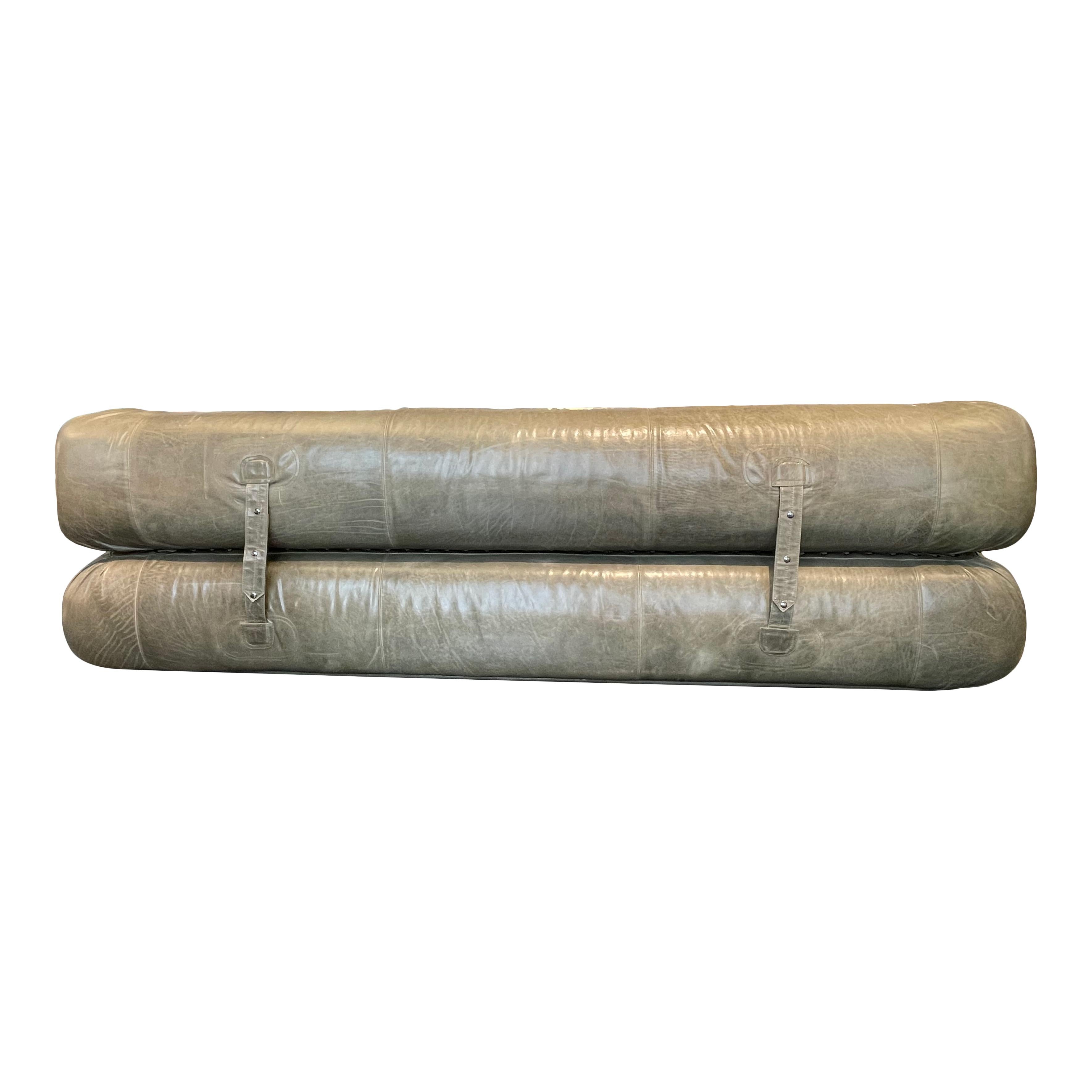 Alessandro Becchi Green Leather Anfibio Three Seater Sofa for Giovannetti, 1972 1