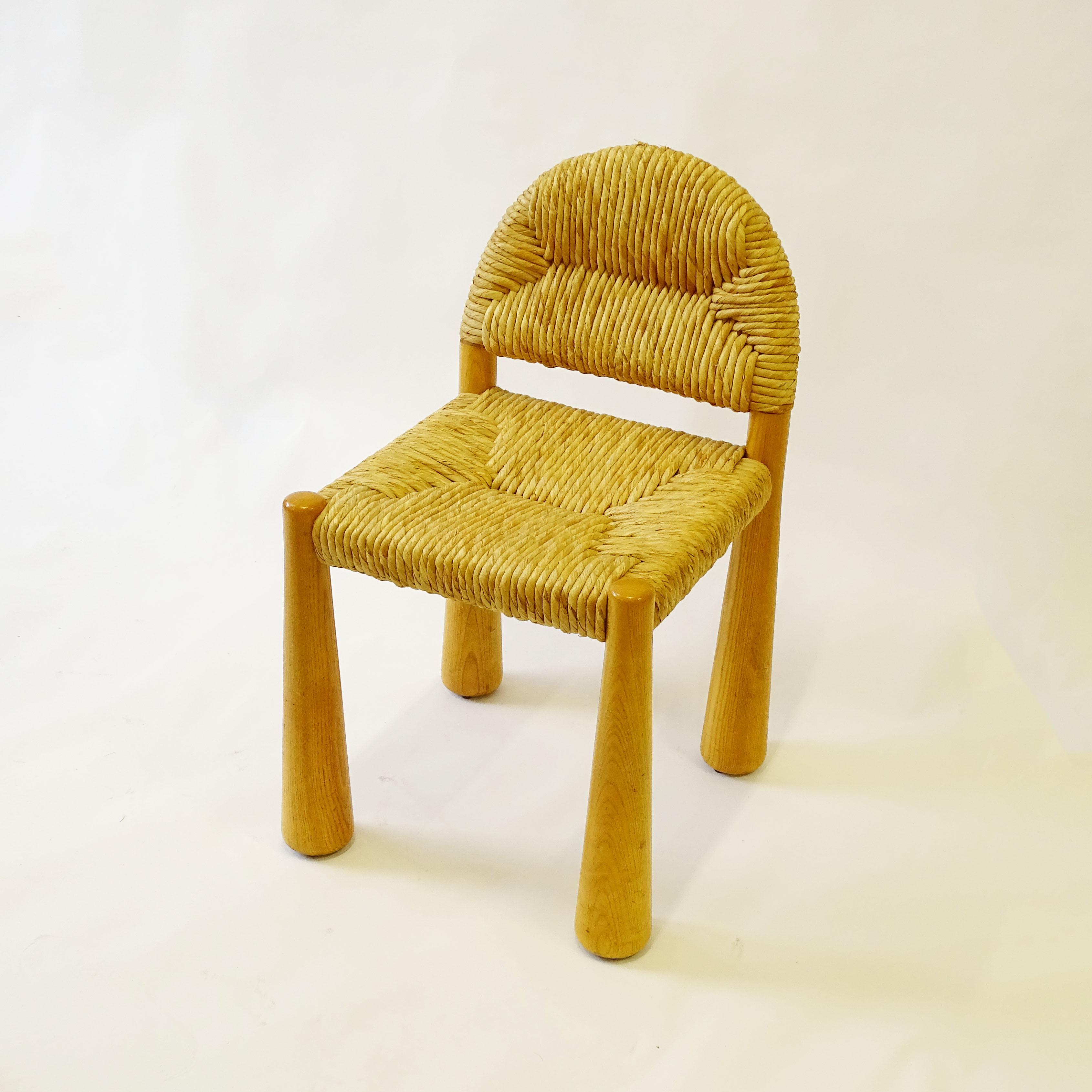 Set aus vier Esszimmerstühlen von Alessandro Becchi für Giovanetti, Italien 1975 (Postmoderne) im Angebot
