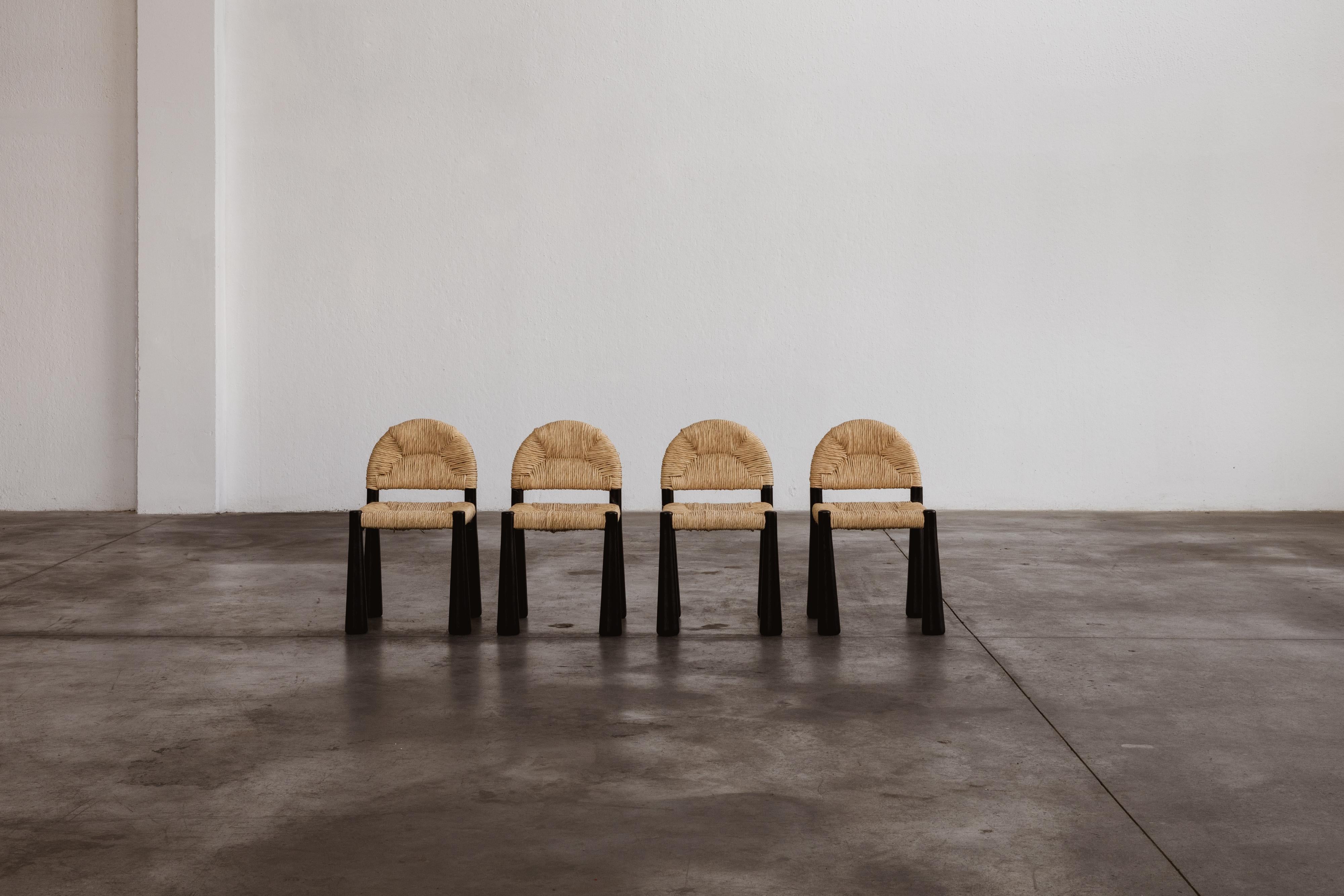 Chaises Alessandro Becchi 