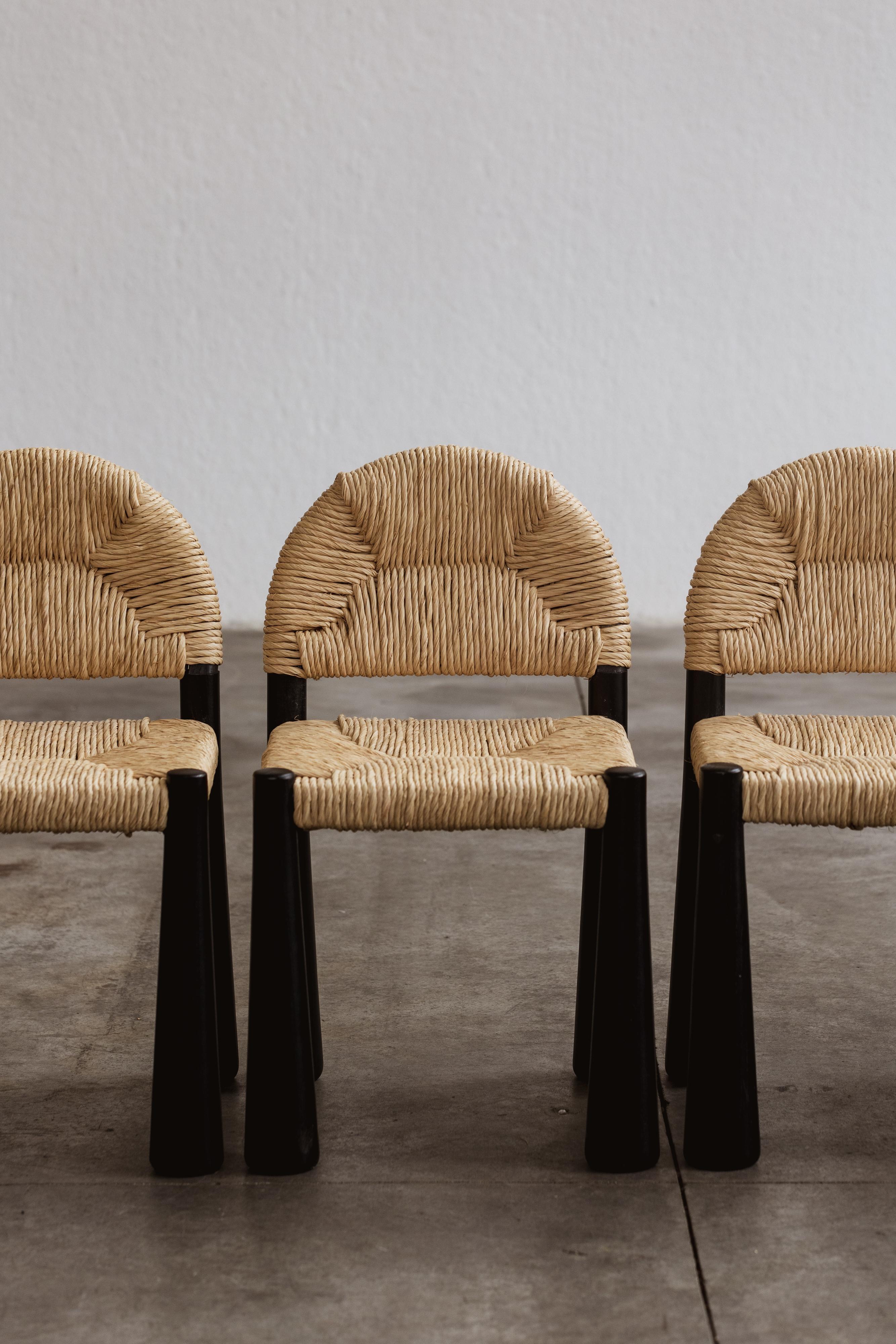 Chaises Alessandro Becchi 