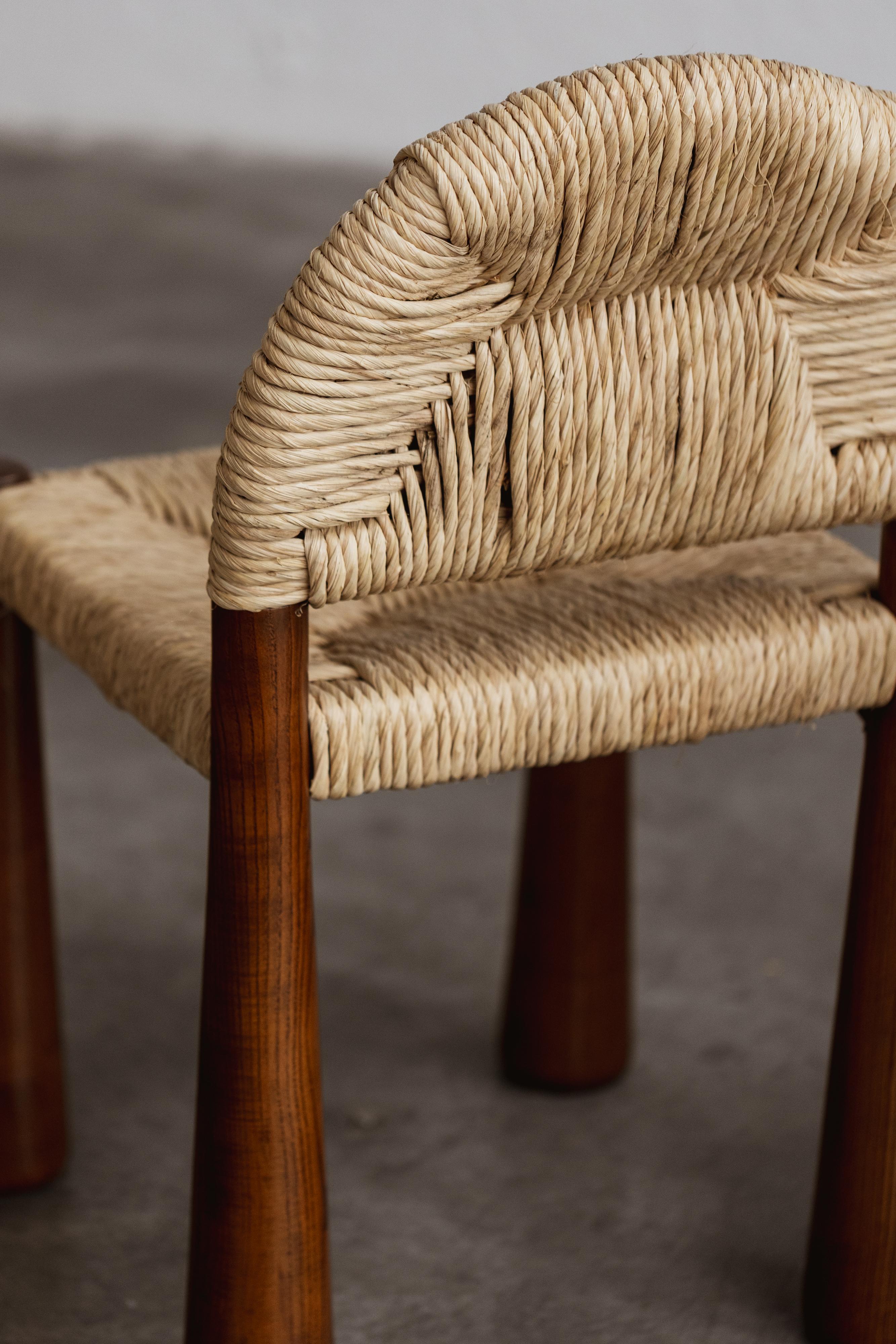 Alessandro Becchi “Toscanolla” Chairs for Giovannetti, Brown, 1970, Set of 2 In Good Condition For Sale In Lonigo, Veneto