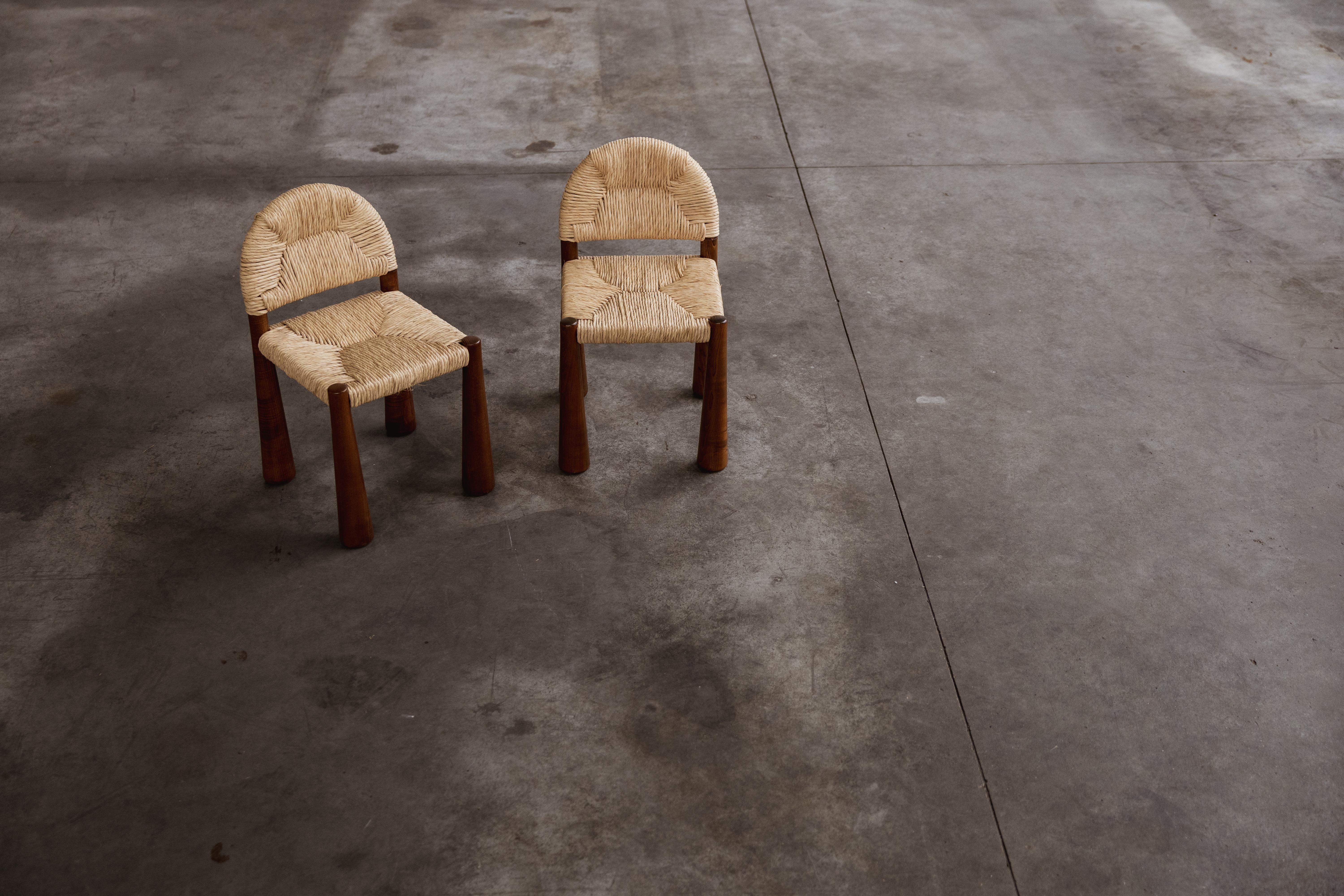 Alessandro Becchi “Toscanolla” Chairs for Giovannetti, Brown, 1970, Set of 2 For Sale 1