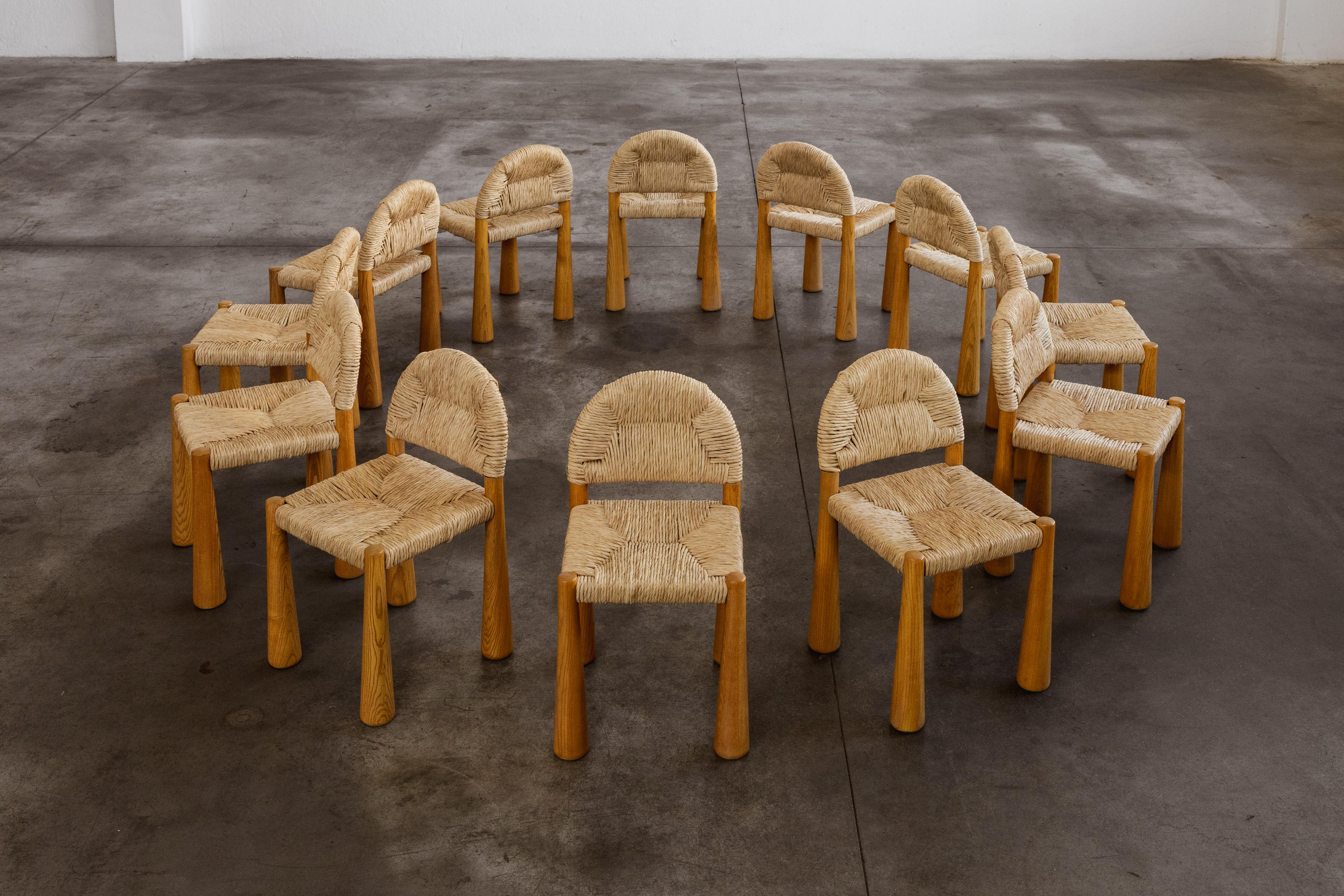 Alessandro Becchi “Toscanolla” dining chairs for Giovannetti, ashwood and straw, Italy, 1970, set of twelve.

This rare “Toscanolla” dining chair was designed by Becchi for Giovannetti in 1970. Often misspelled as “Toscanella”, the “Toscanolla”