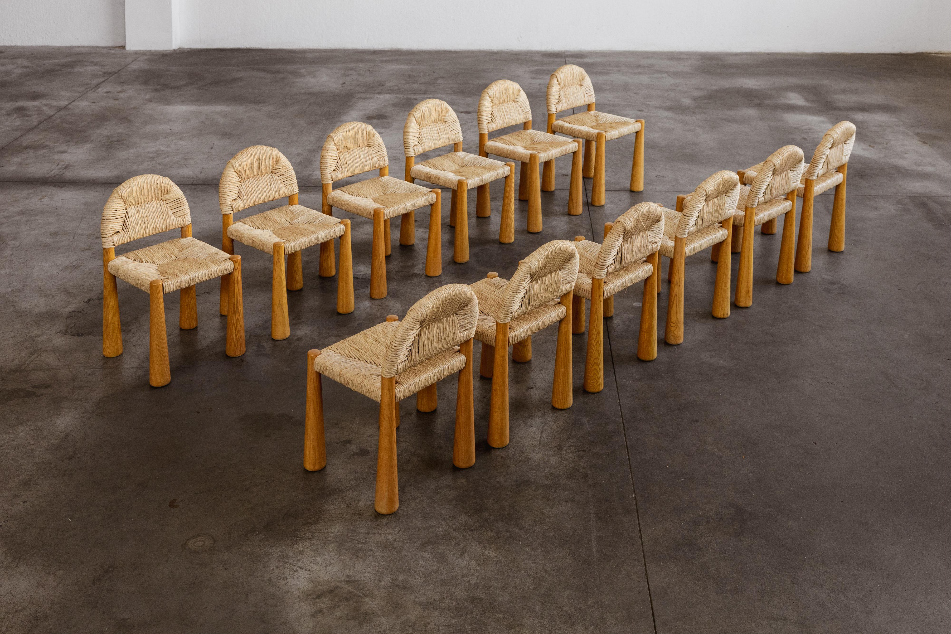 Italian Alessandro Becchi “Toscanolla” Dining Chairs for Giovannetti, 1970, Set of 12 For Sale
