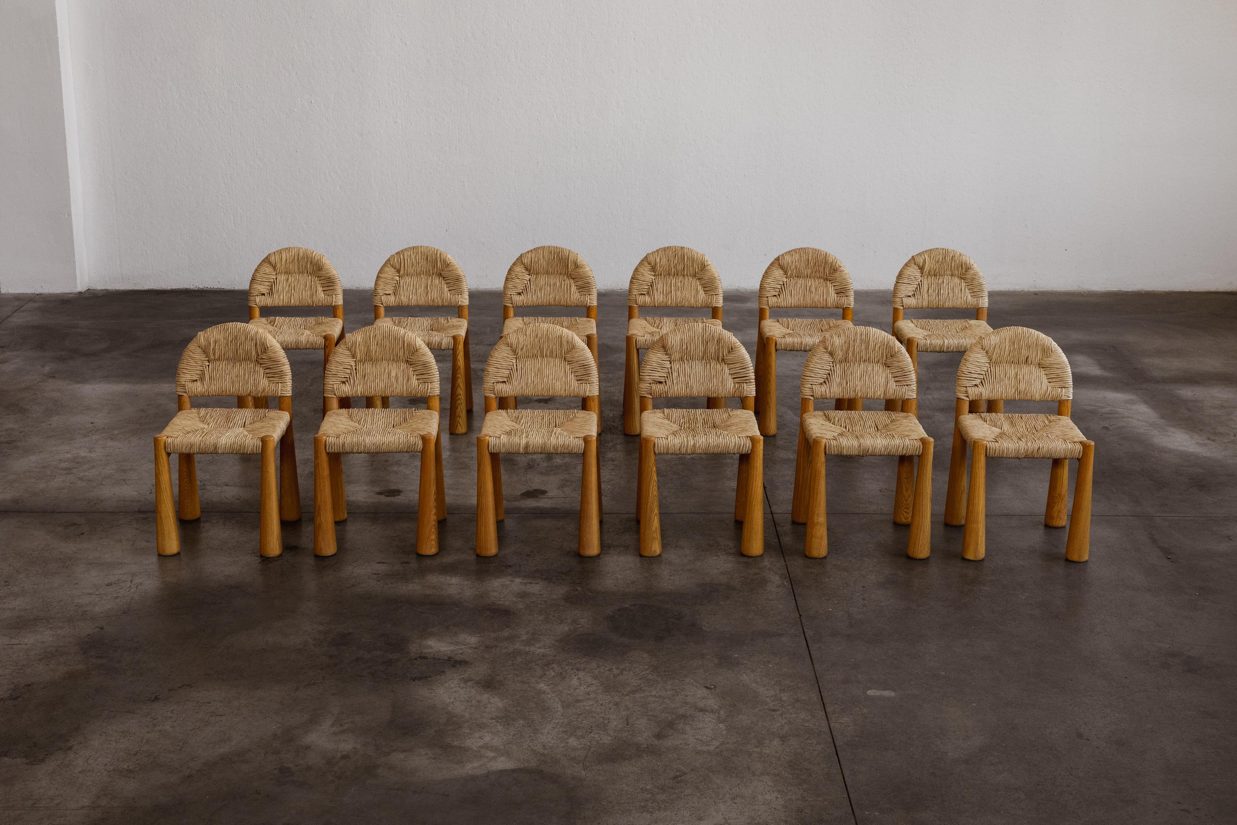 Late 20th Century Alessandro Becchi “Toscanolla” Dining Chairs for Giovannetti, 1970, Set of 12 For Sale
