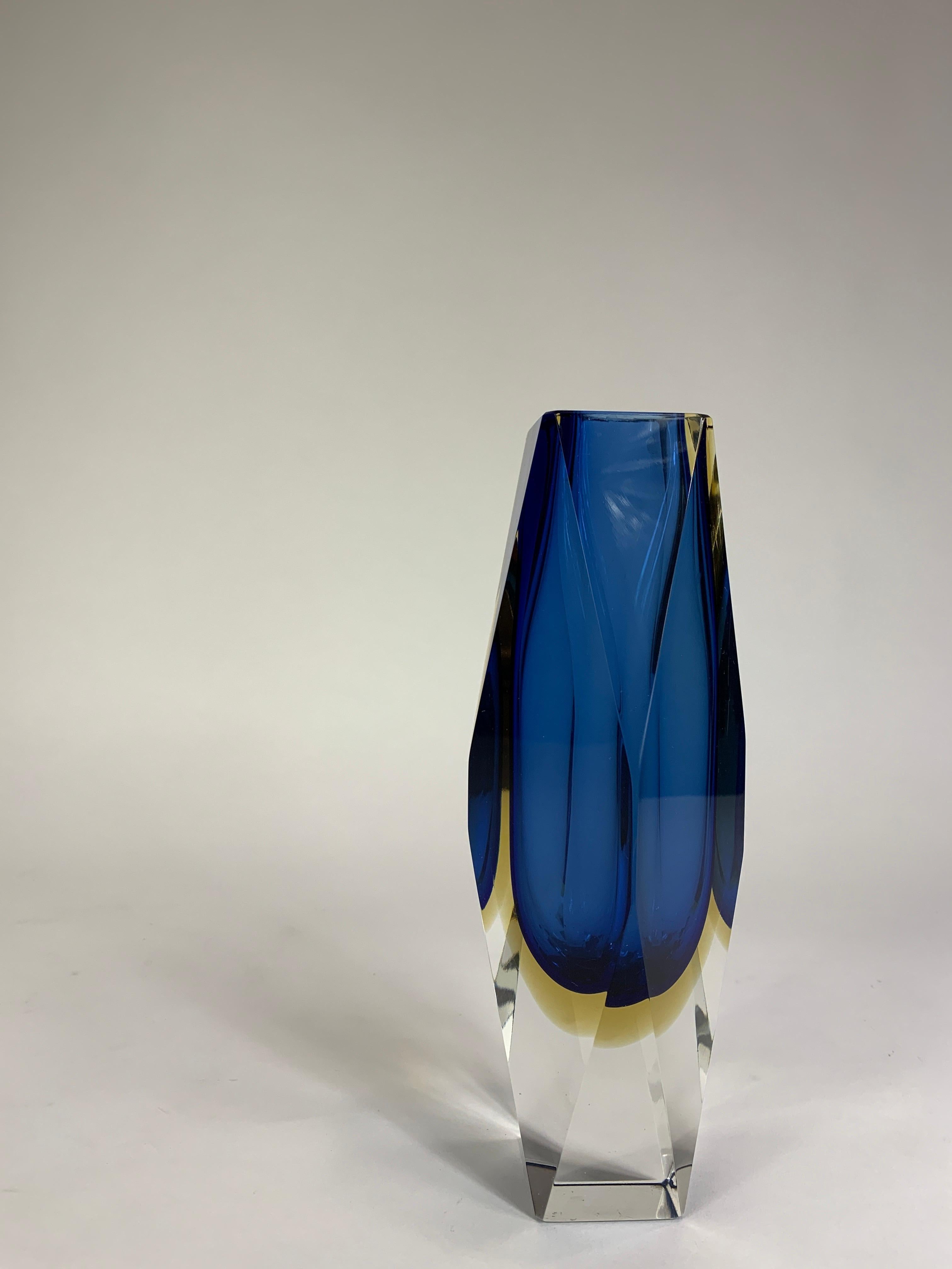 Italian Alessandro Mandruzatto Faceted Glass Cobalt Blue Vase