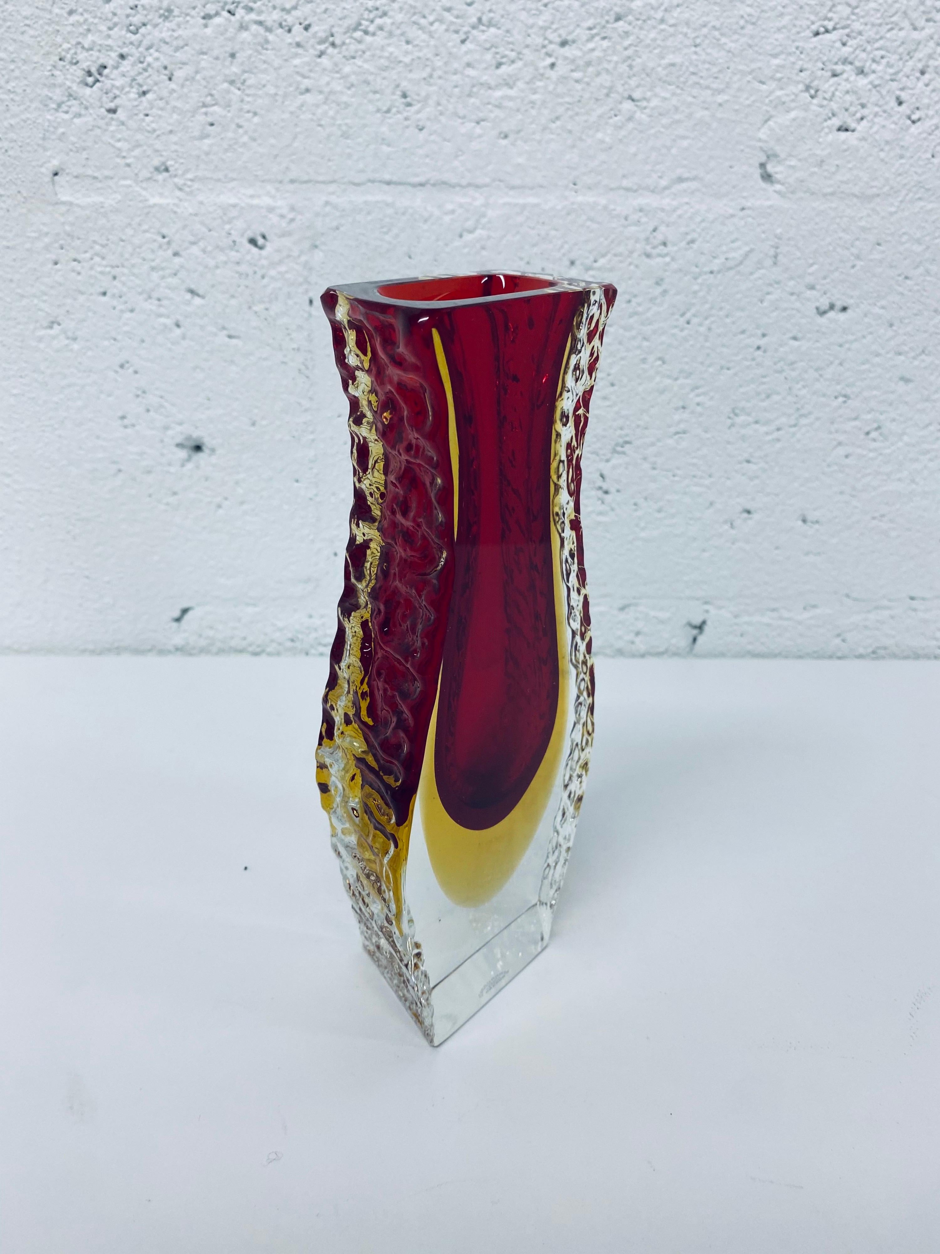 Alessandro Mandruzzato Faceted and Textured Murano Sommerso Glass Vase 1