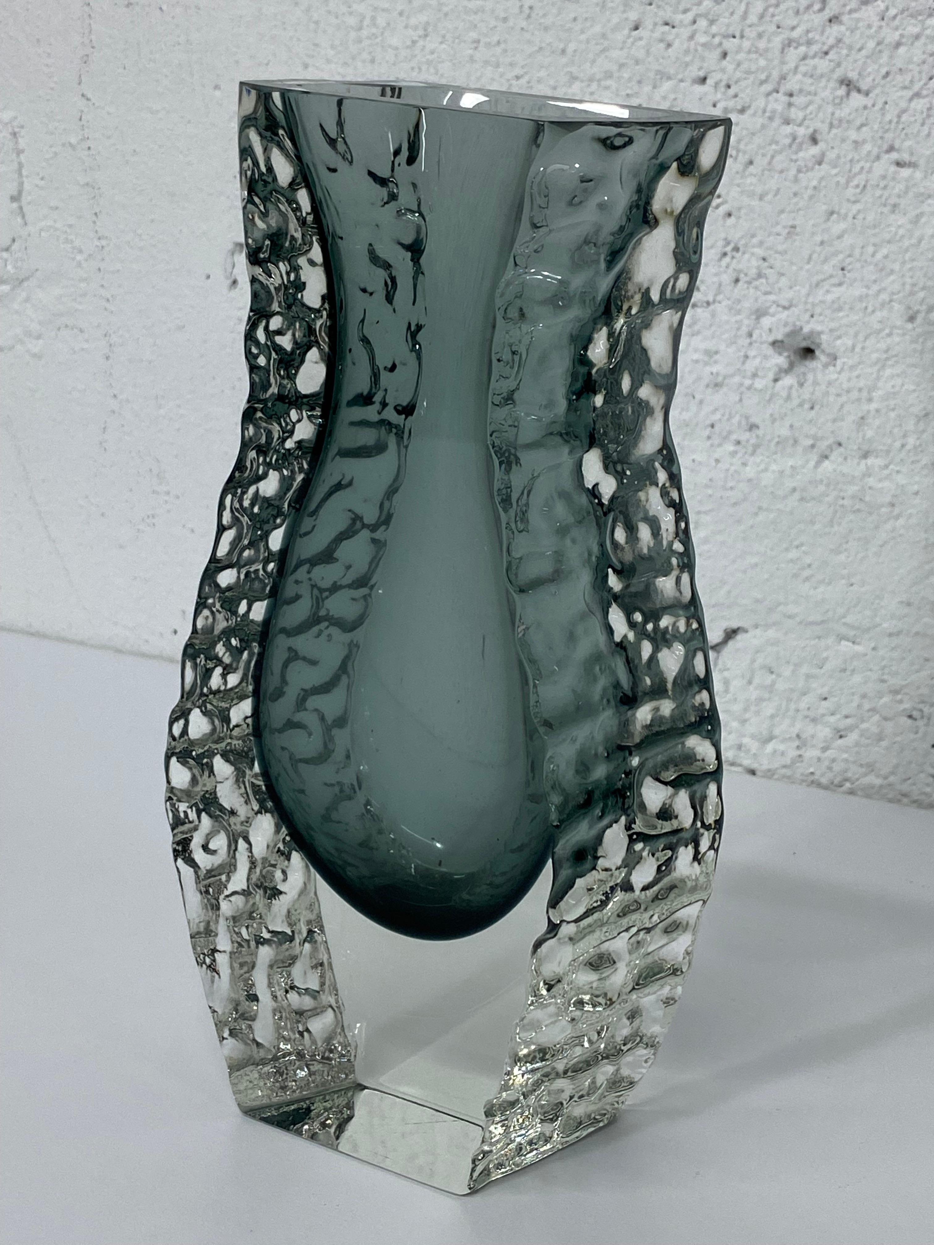 Italian Alessandro Mandruzzato Faceted and Textured Murano Sommerso Glass Vase