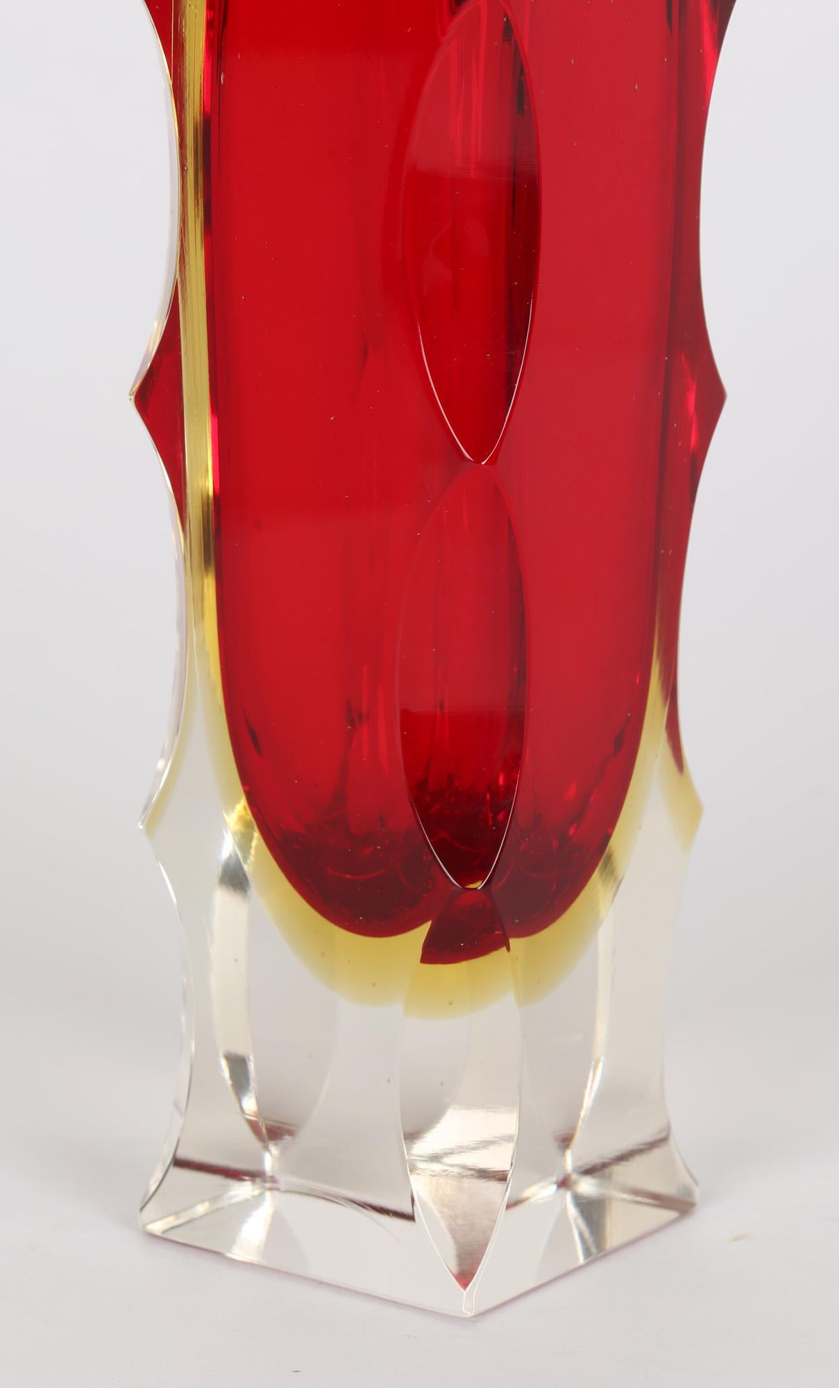 Alessandro Mandruzzato Italian Murano Sommerso Facet Edge Art Glass Vase For Sale 2