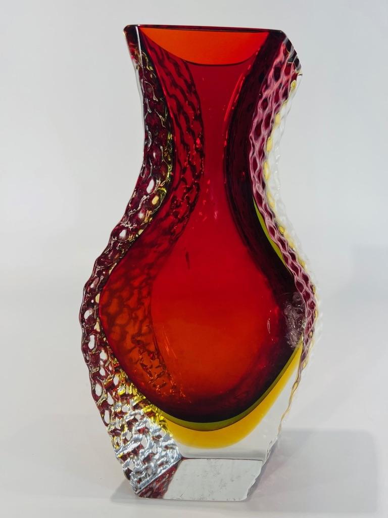 Other Alessandro Mandruzzato Murano glass red and yellow circa 1950 vase For Sale