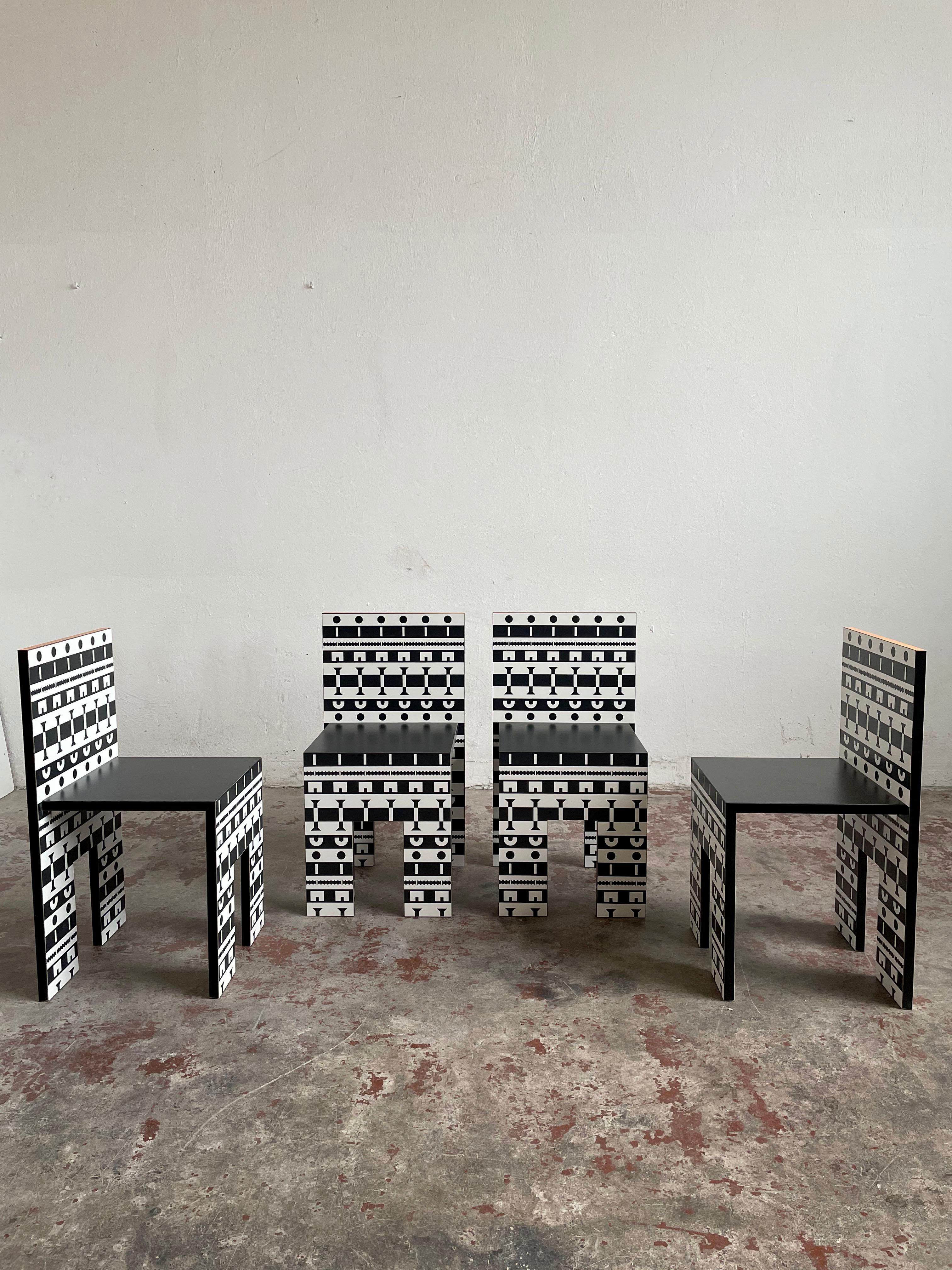 20ième siècle Alessandro Mendini et A. Guerriero, Table et chaises « Ollo », Studio Alchimia