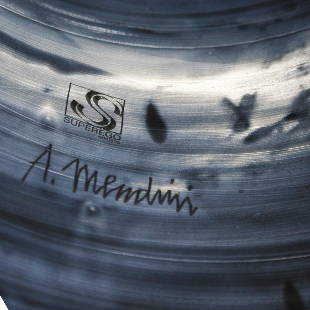 Alessandro Mendini Contemporary Modern Colored Ceramic Italian TOTEM im Zustand „Gut“ im Angebot in Madrid, ES