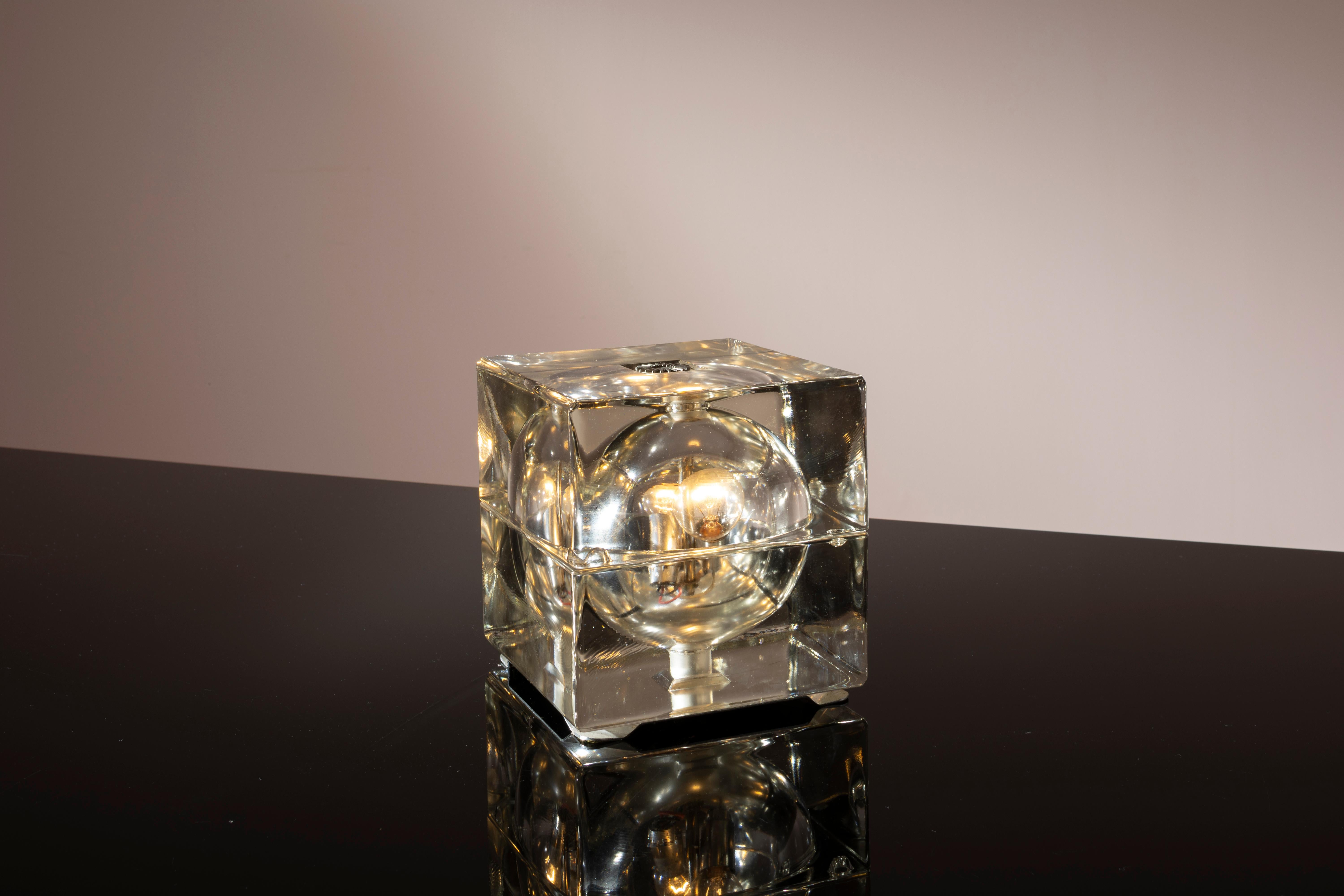 Tischleuchte „Cubosfera“ aus Glas und Metall von Alessandro Mendini von Fidenza Vetraria im Angebot 3