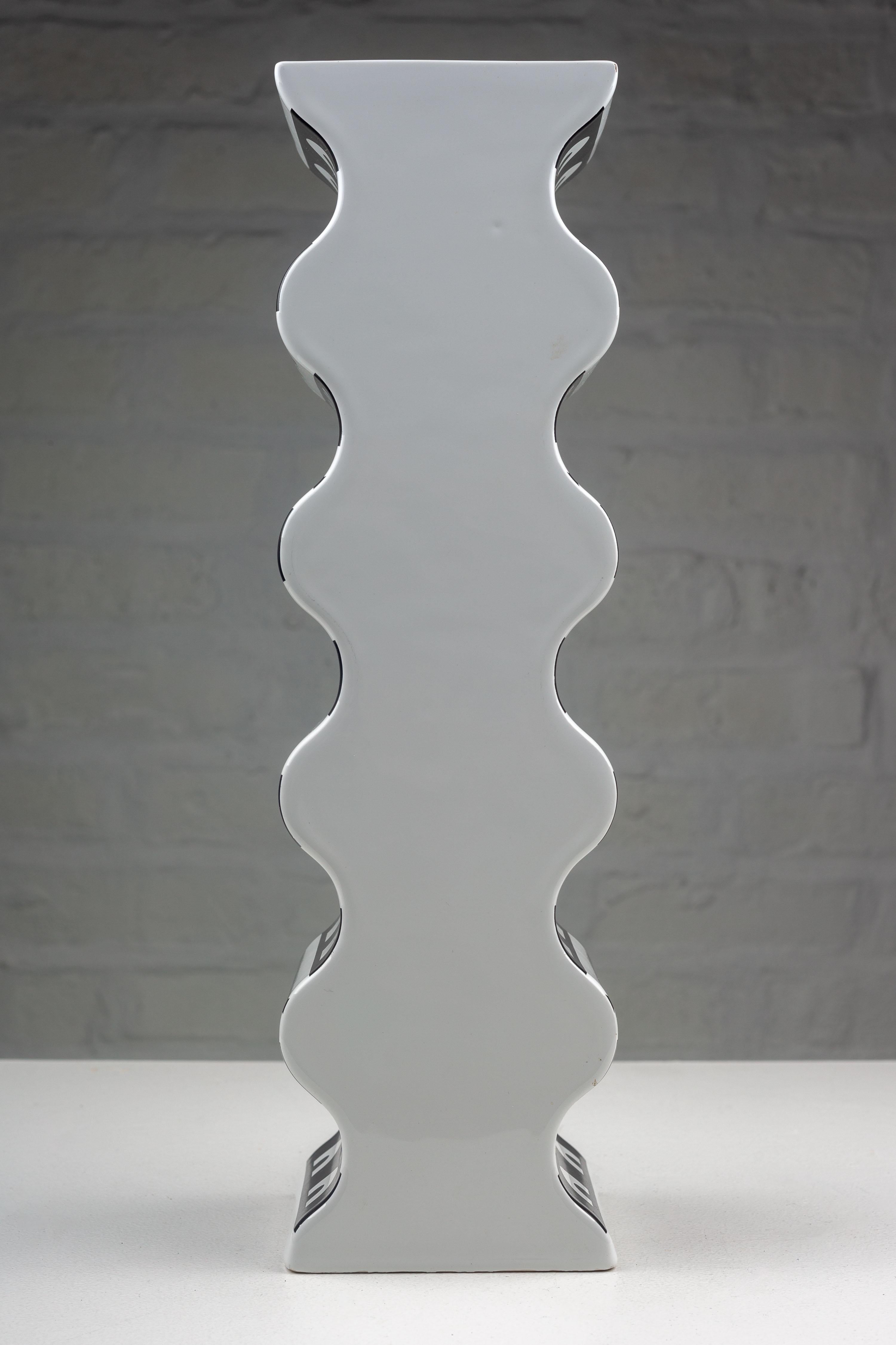 Vase von Alessandro Mendini für Studio Alchimia, 1988 (Ende des 20. Jahrhunderts) im Angebot