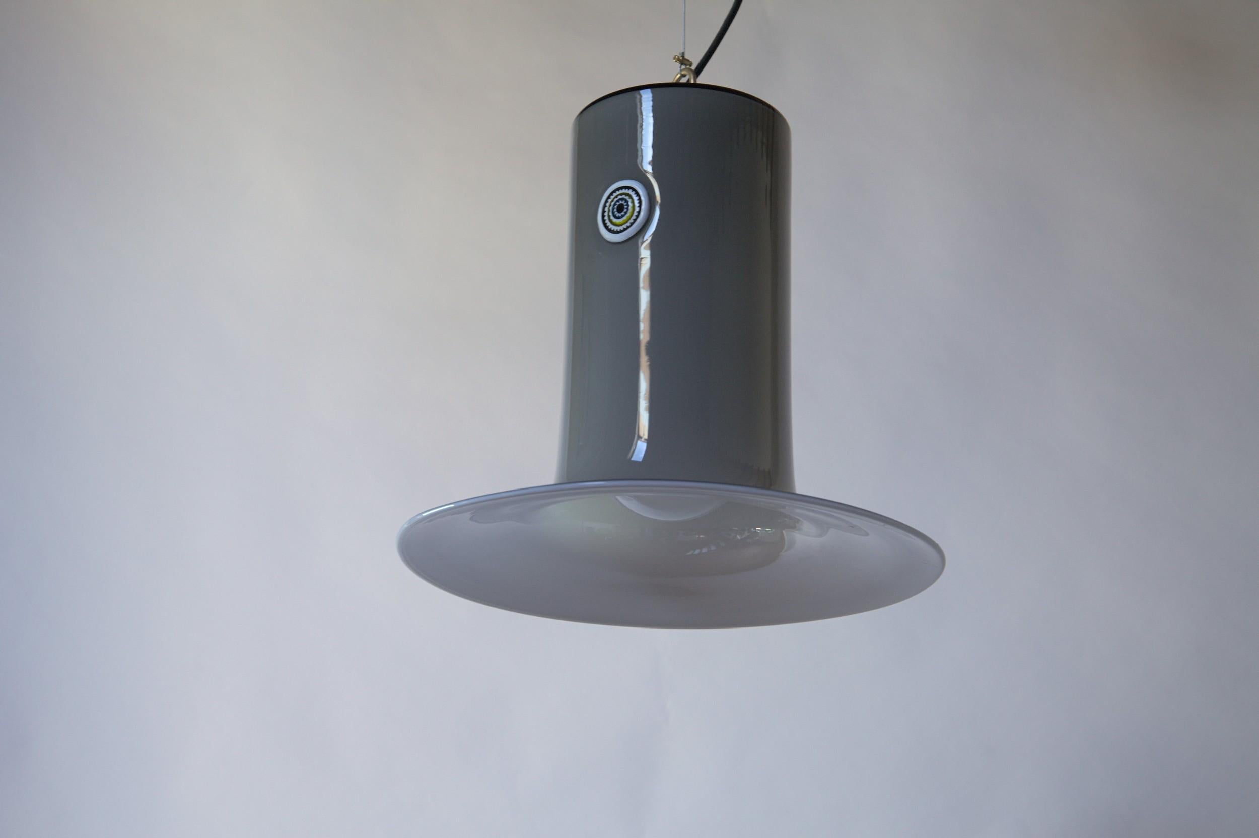 Alessandro Pianon, Vistosi, Murano Glas Gray Cased Lattimo Suspension, Murrina im Angebot 8