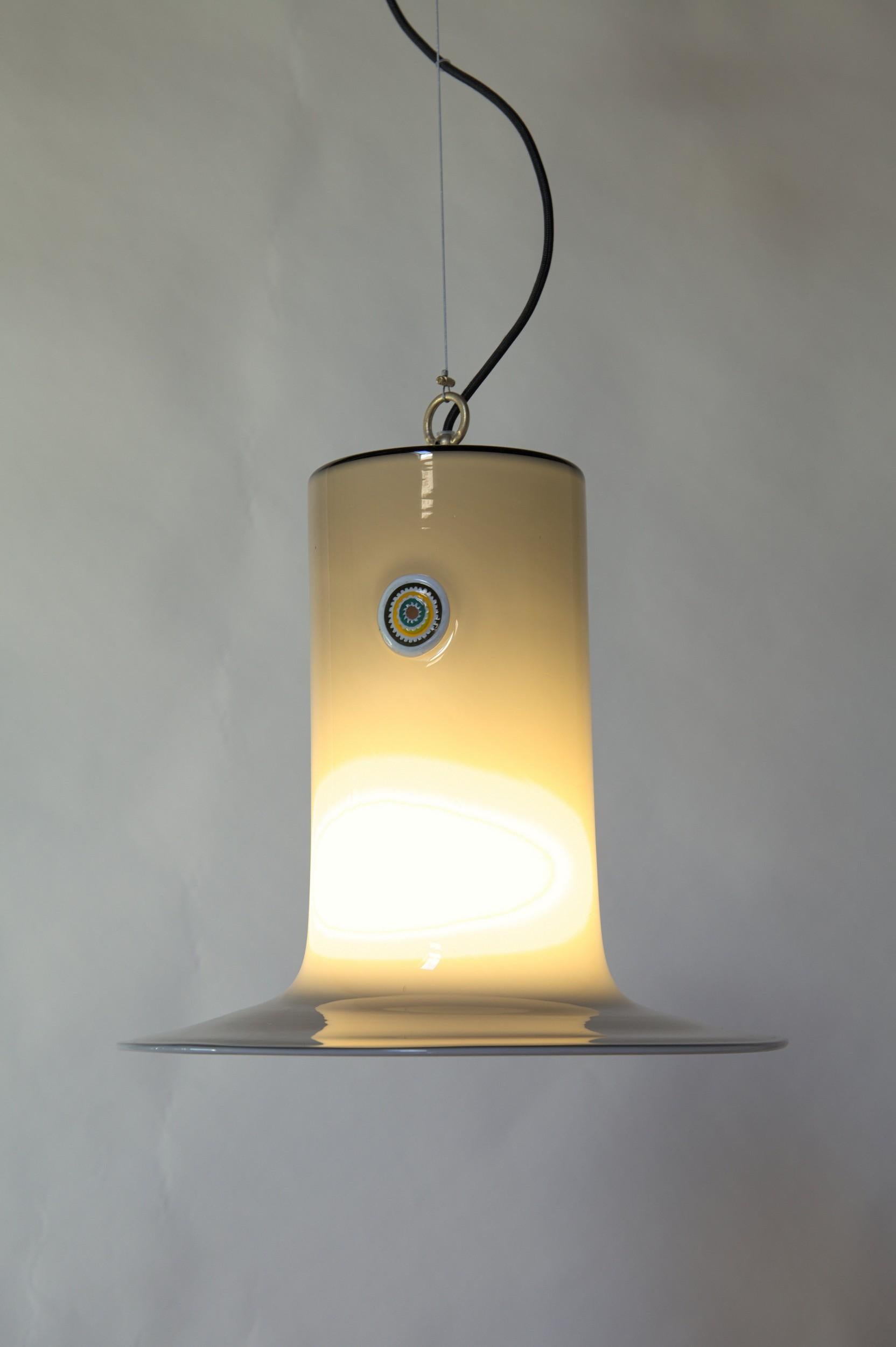 Alessandro Pianon, Vistosi, Murano Glas Gray Cased Lattimo Suspension, Murrina im Zustand „Gut“ im Angebot in Tavarnelle val di Pesa, Florence