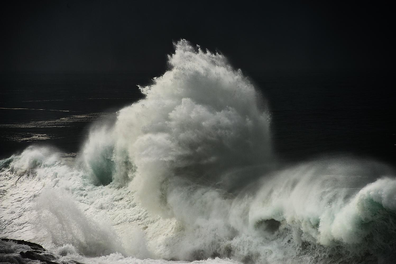 Alessandro Puccinelli Abstract Photograph - Mare #327 Seascape Black and White Photography