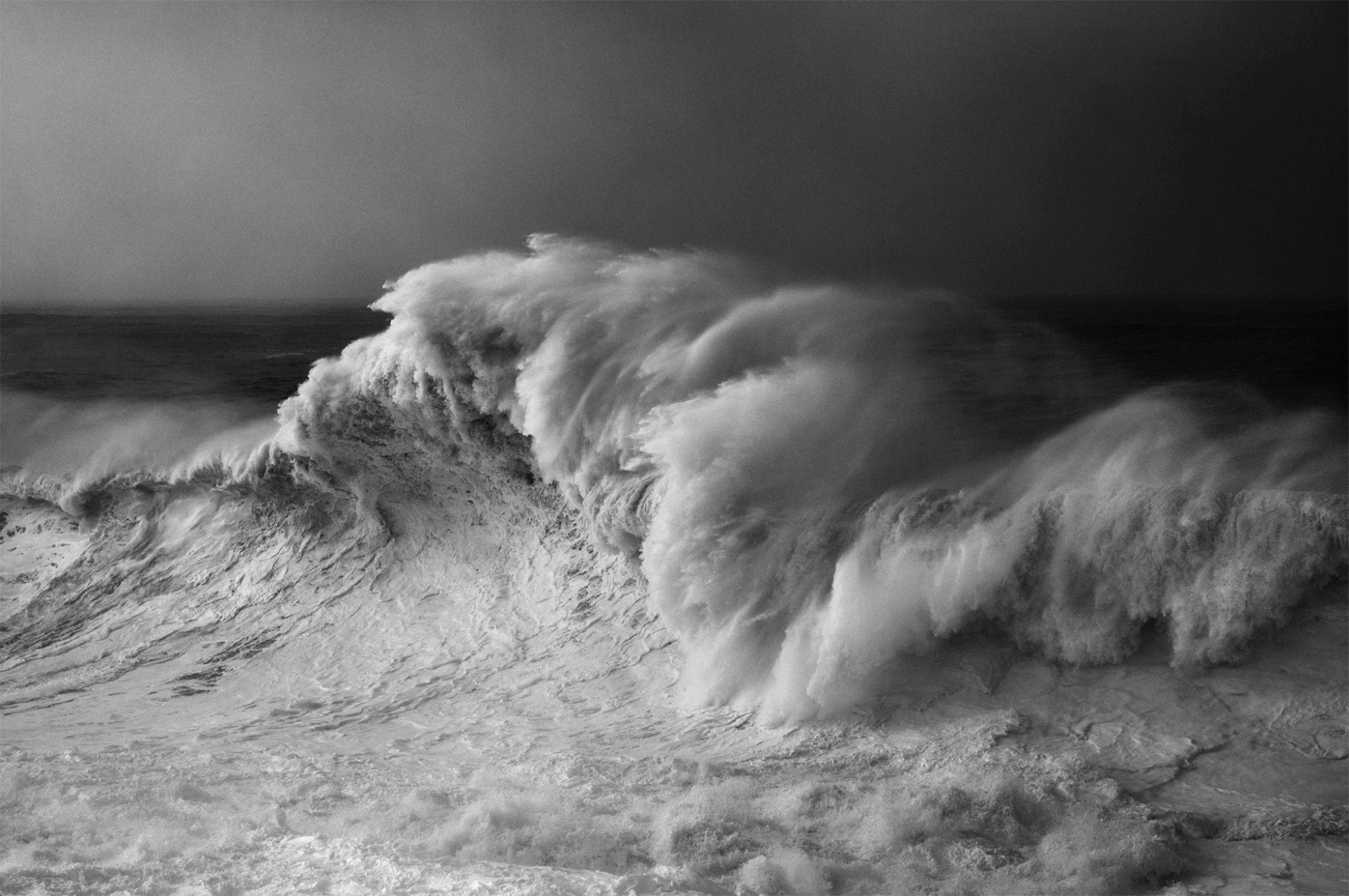 Alessandro Puccinelli Black and White Photograph - Mare 411