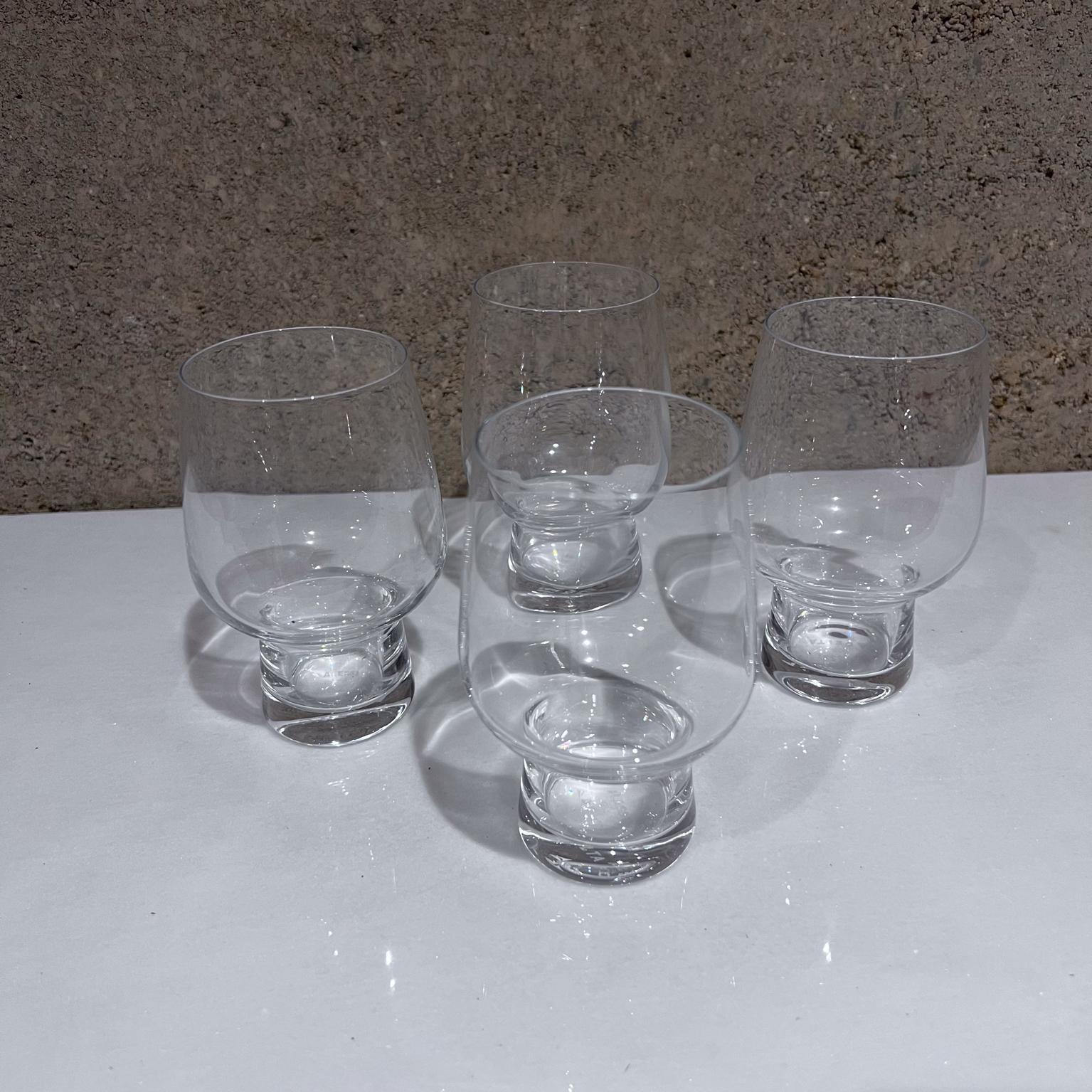 AMBIANIC presents
Alessi for Delta Airlines Modern Set of Four Wine Juice Gasses Italy
4.25 h x 2.75 diameter
Preowned original vintage
Refer to images.