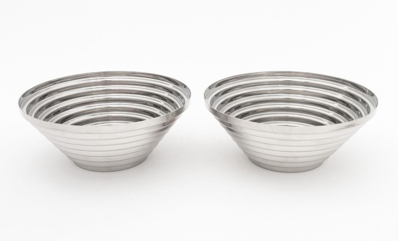 Aluminium Articles de table postmodernes en métal Alessi, 19 en vente