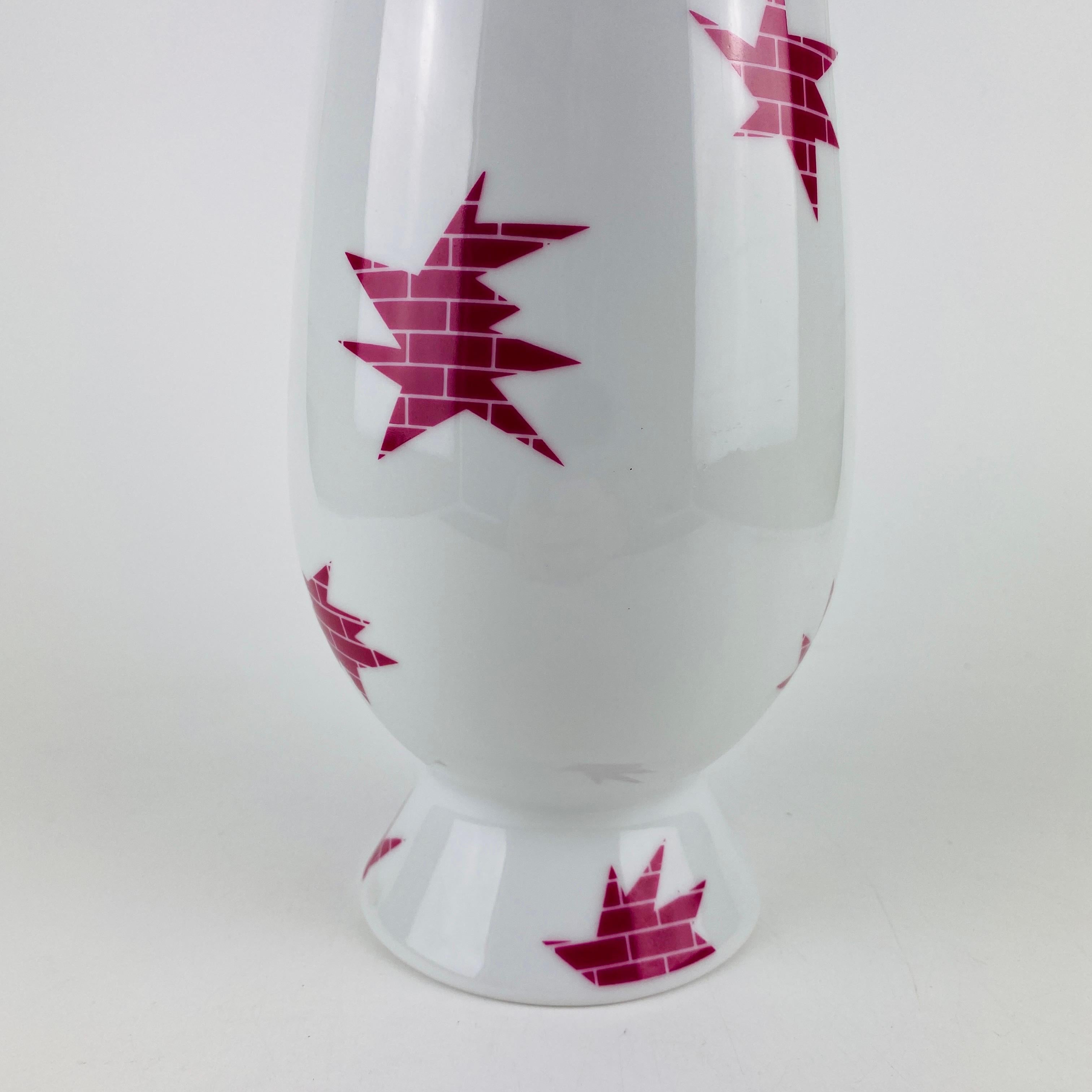 Italiano Vaso Alessi Tendentse di Lapo Binazzi per A. Mendini 100% Make-Up Serie N8 in vendita