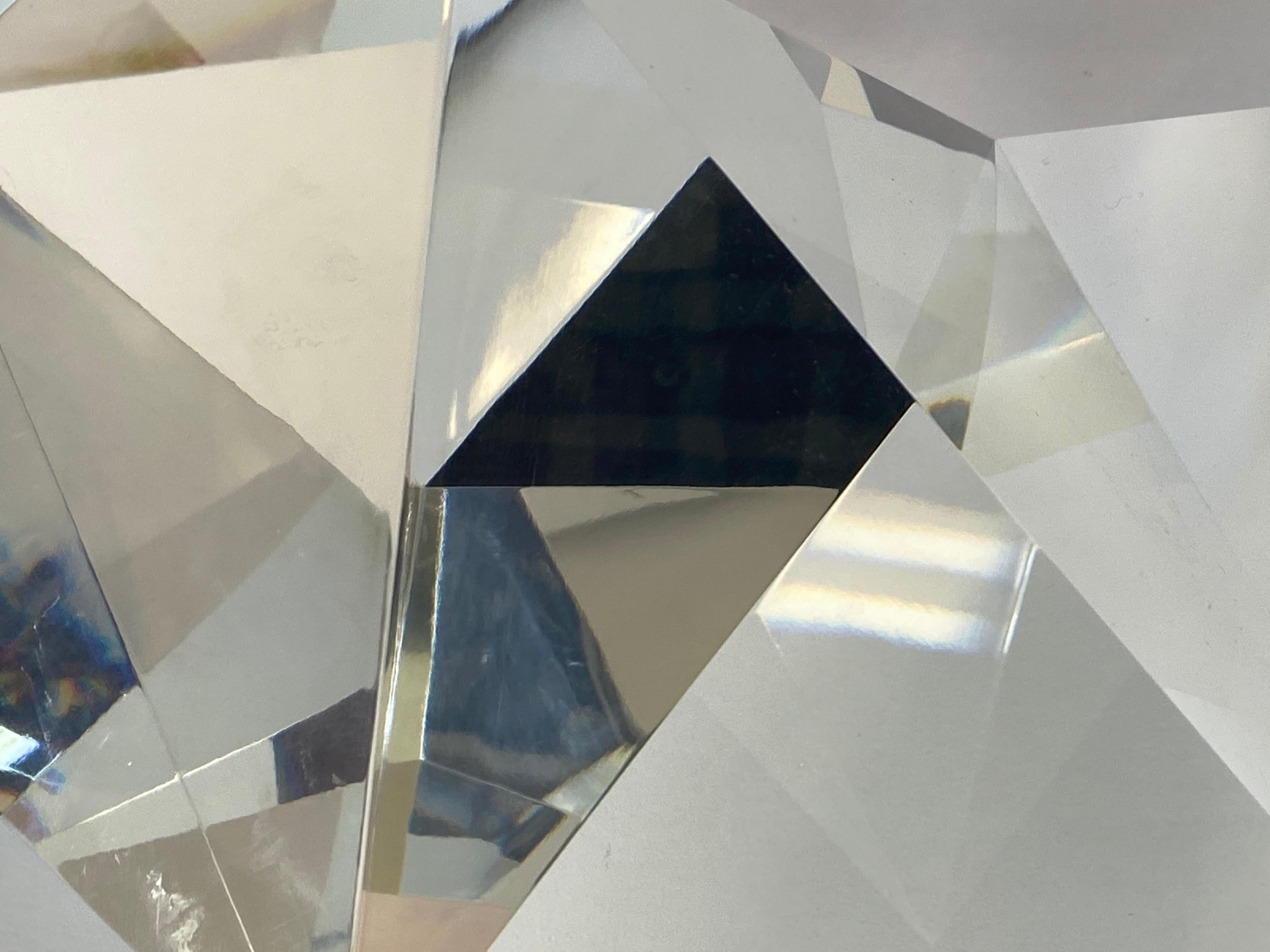 Alessio Tasca Scultura geometrica in lucite di grandi dimensioni C.1970 12