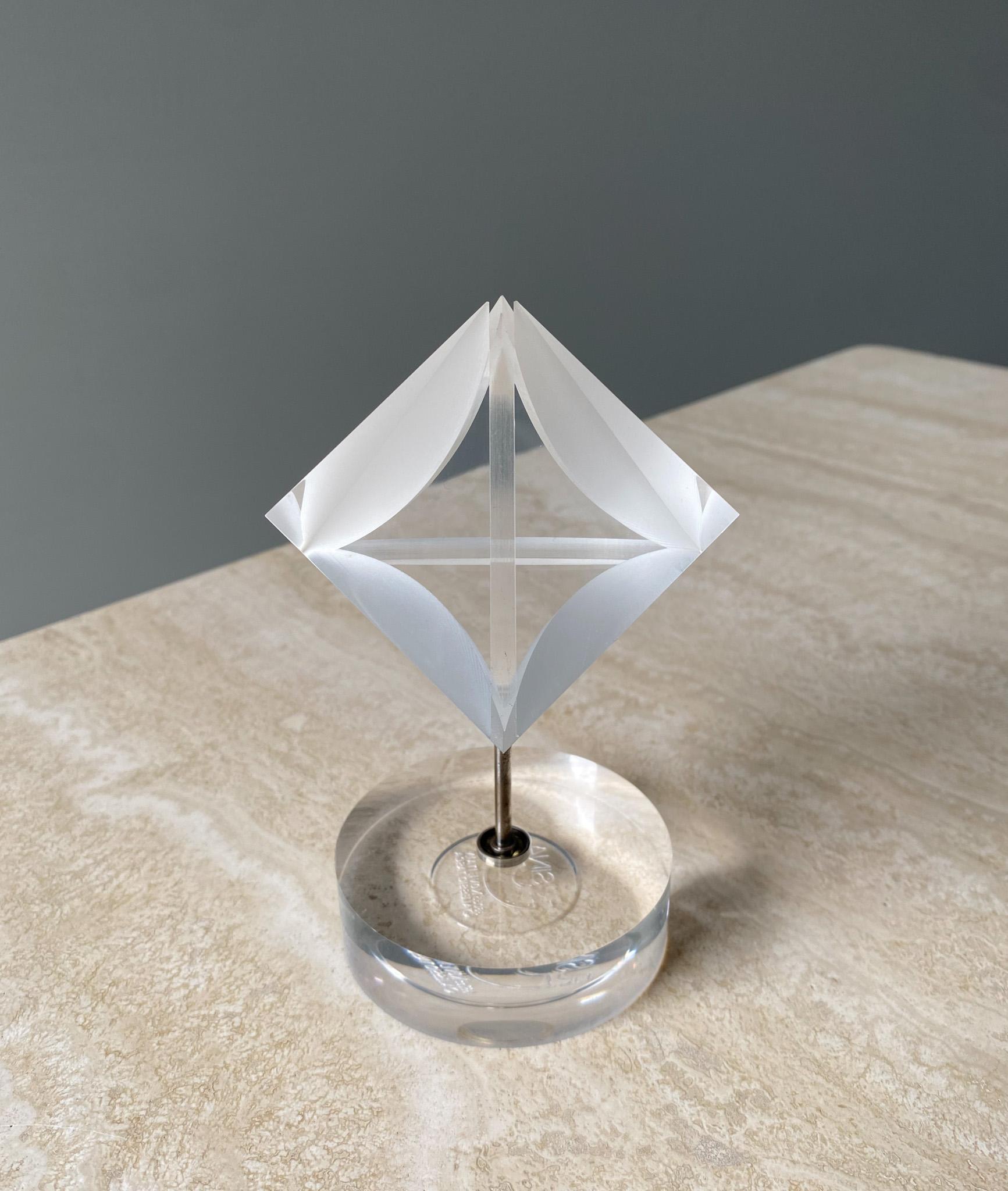 Alessio Tasca for Fusina Acrylic Prism Sculpture, 1970s  In Good Condition For Sale In Costa Mesa, CA