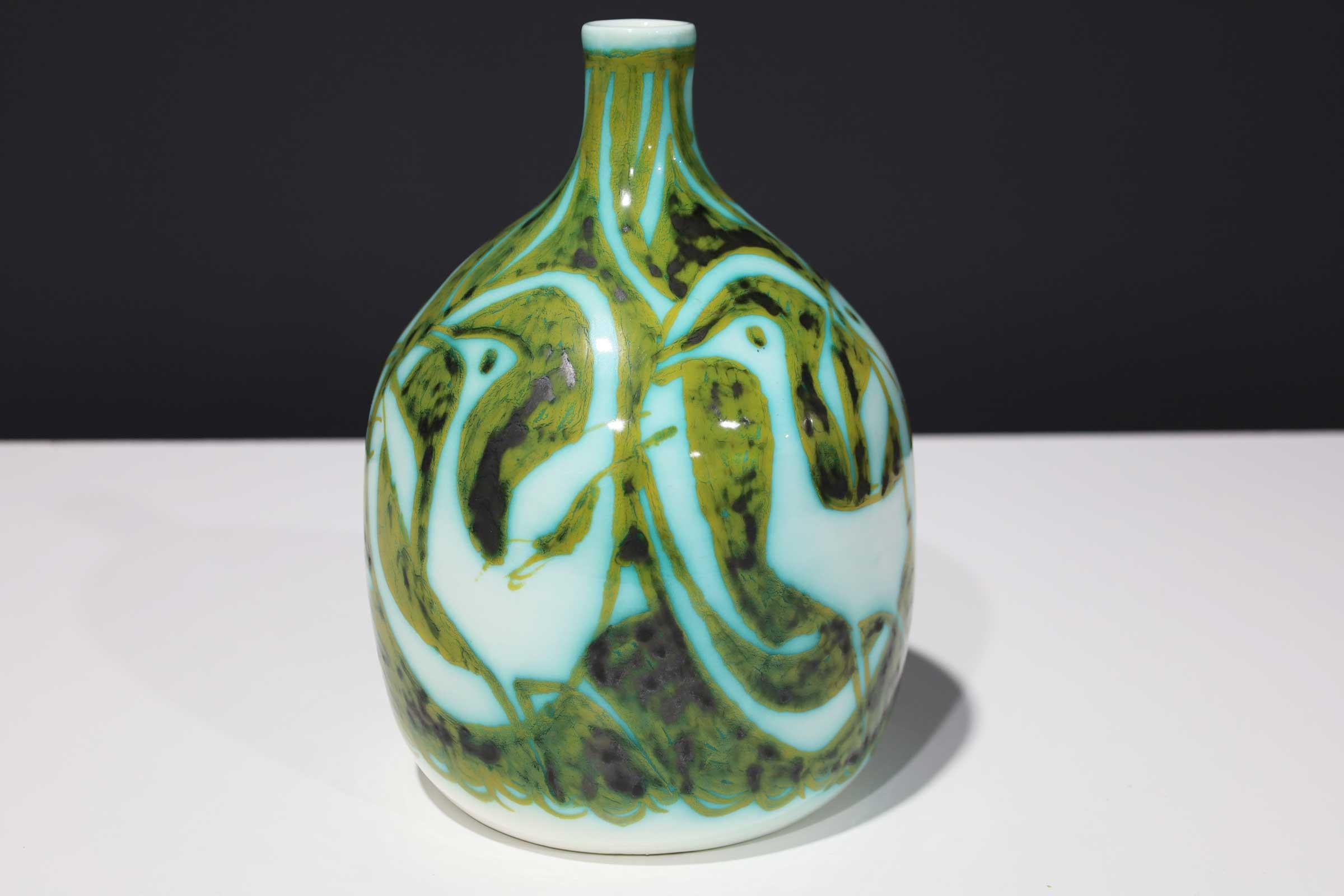 Mid-Century Modern Alessio Tasca for Raymor Vase, Ceramic, Green and White, Signed For Sale