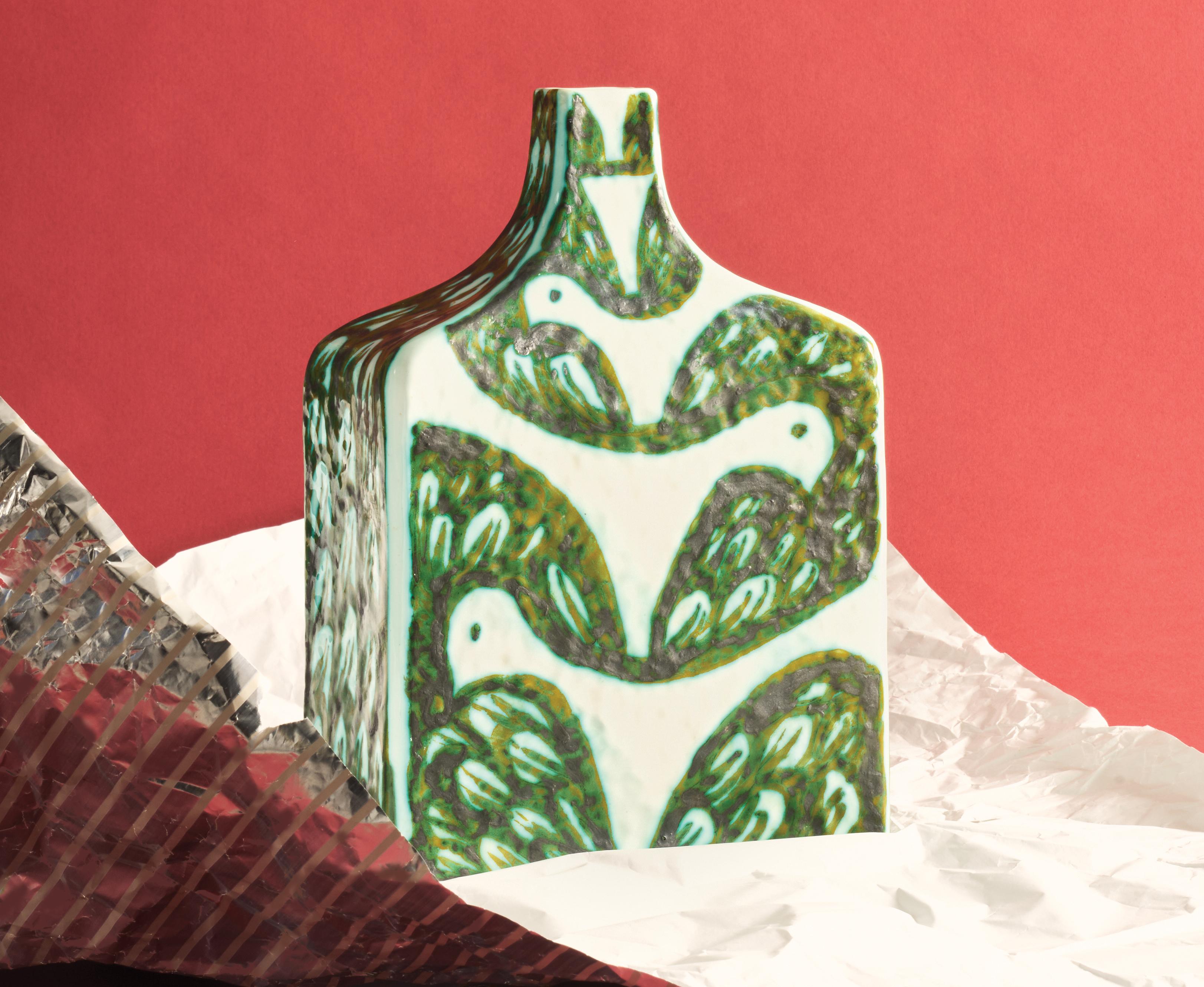 Alessio Tasca Raymor Vase, Ceramic, Green, White, Doves, Fish, Signed For Sale 3