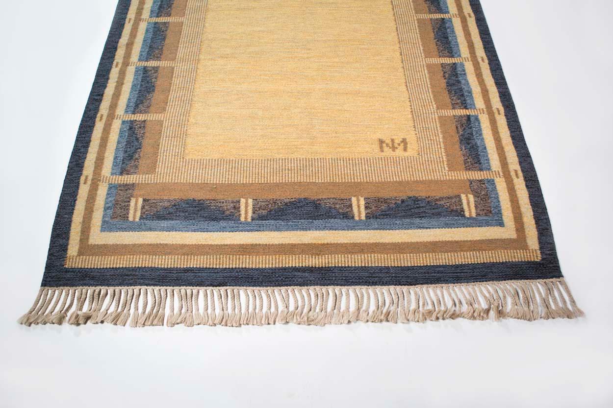 Alestalon Mattokutomo, Golden and Blue Finnish Flat-Weave Rug, Finland, 1950s For Sale 4