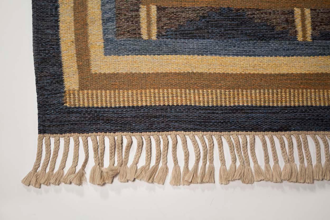 Wool Alestalon Mattokutomo, Golden and Blue Finnish Flat-Weave Rug, Finland, 1950s For Sale