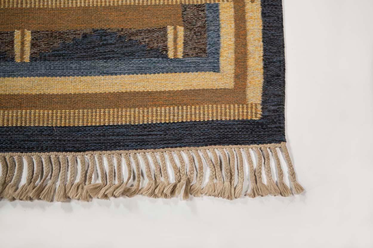 Alestalon Mattokutomo, Golden and Blue Finnish Flat-Weave Rug, Finland, 1950s For Sale 2