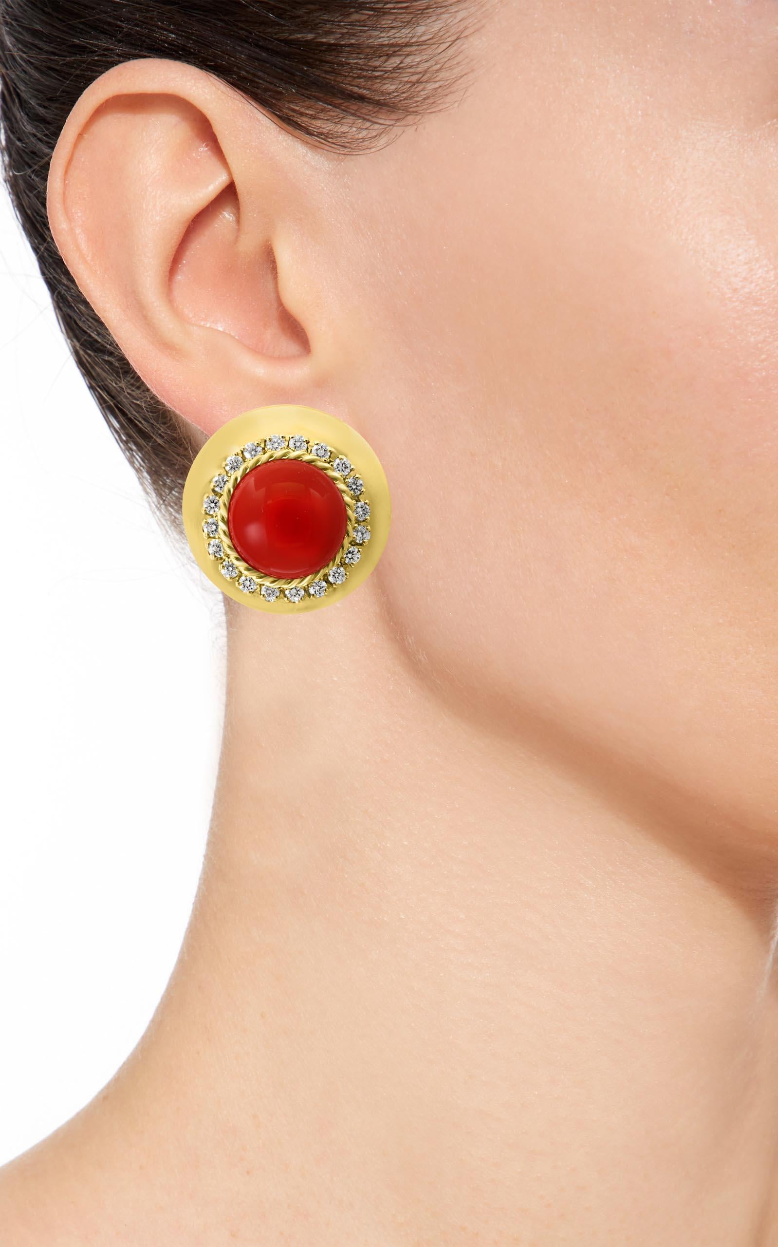 Aletto Black Natural Coral and Diamond Cocktail Earring in 18 Karat Yellow Gold 3