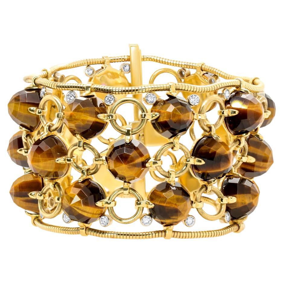 Aletto Brothers Armband aus 18 Karat Gelbgold Pyramiden-Tigerauge & Diamanten im Angebot