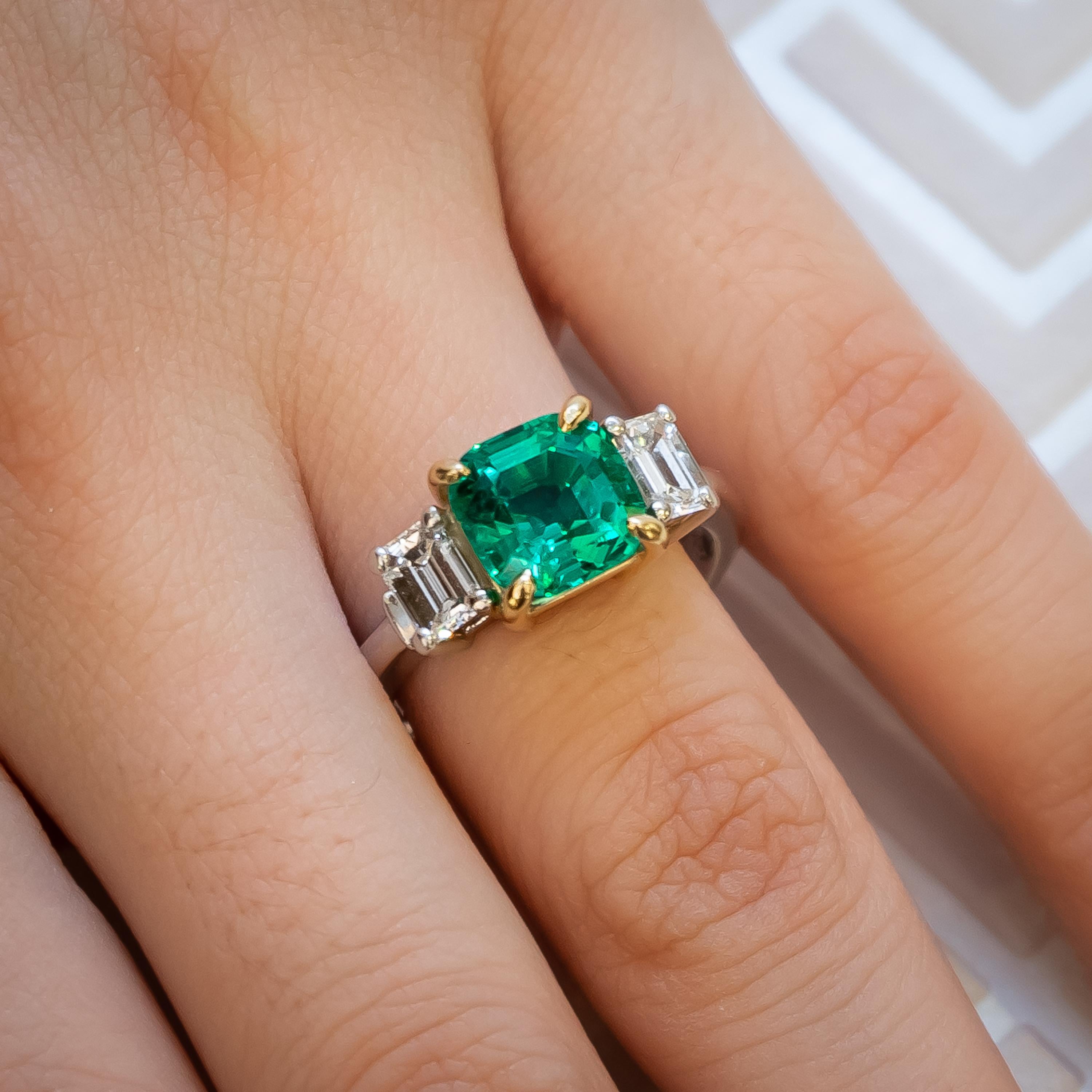 Cushion Cut Aletto Brothers Colombian Emerald, Diamond, Platinum and Gold Ring For Sale