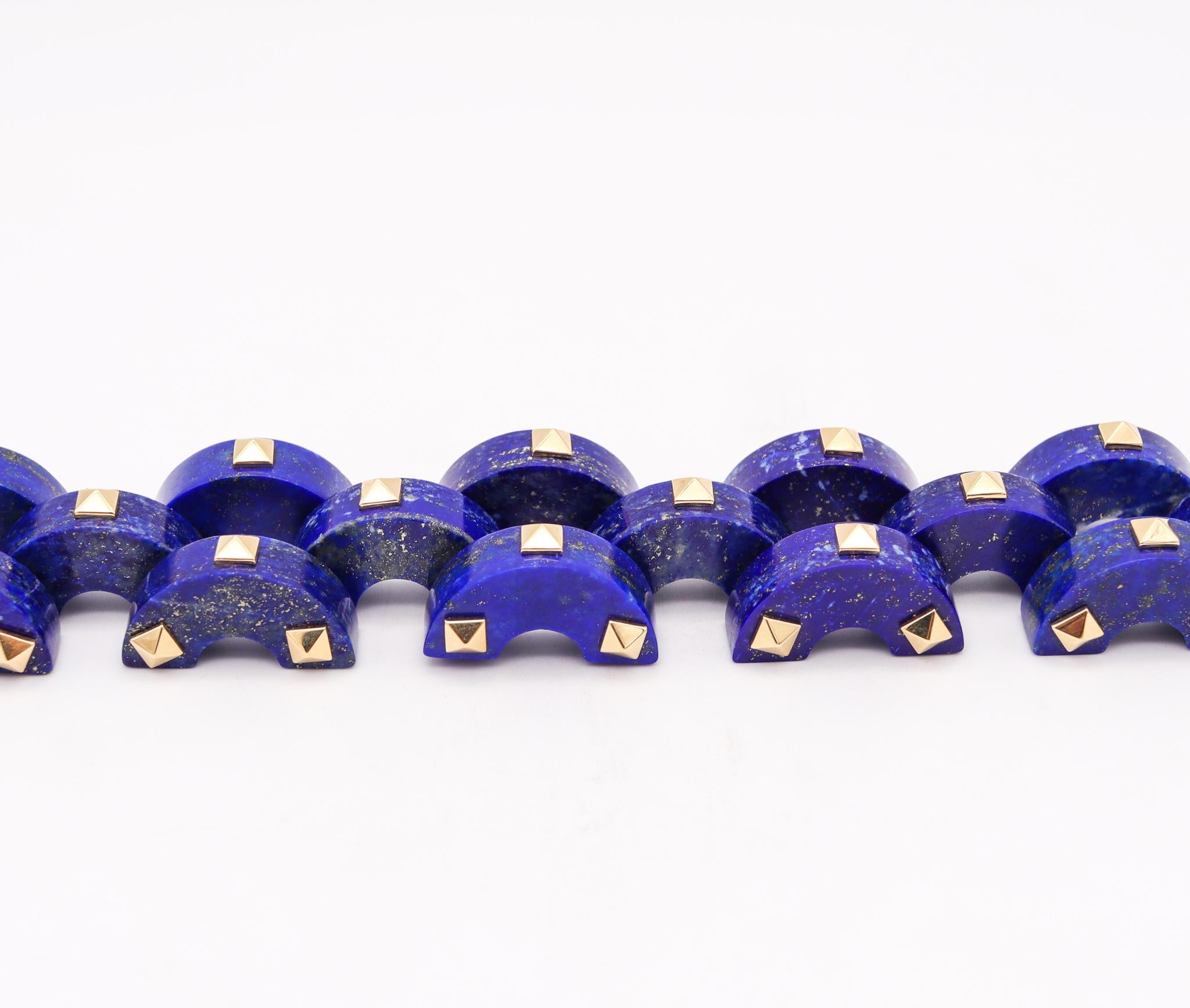 Aletto Brothers Sculptural Bracelet in 18kt Yellow Gold with Carved Lapis Lazuli For Sale 4