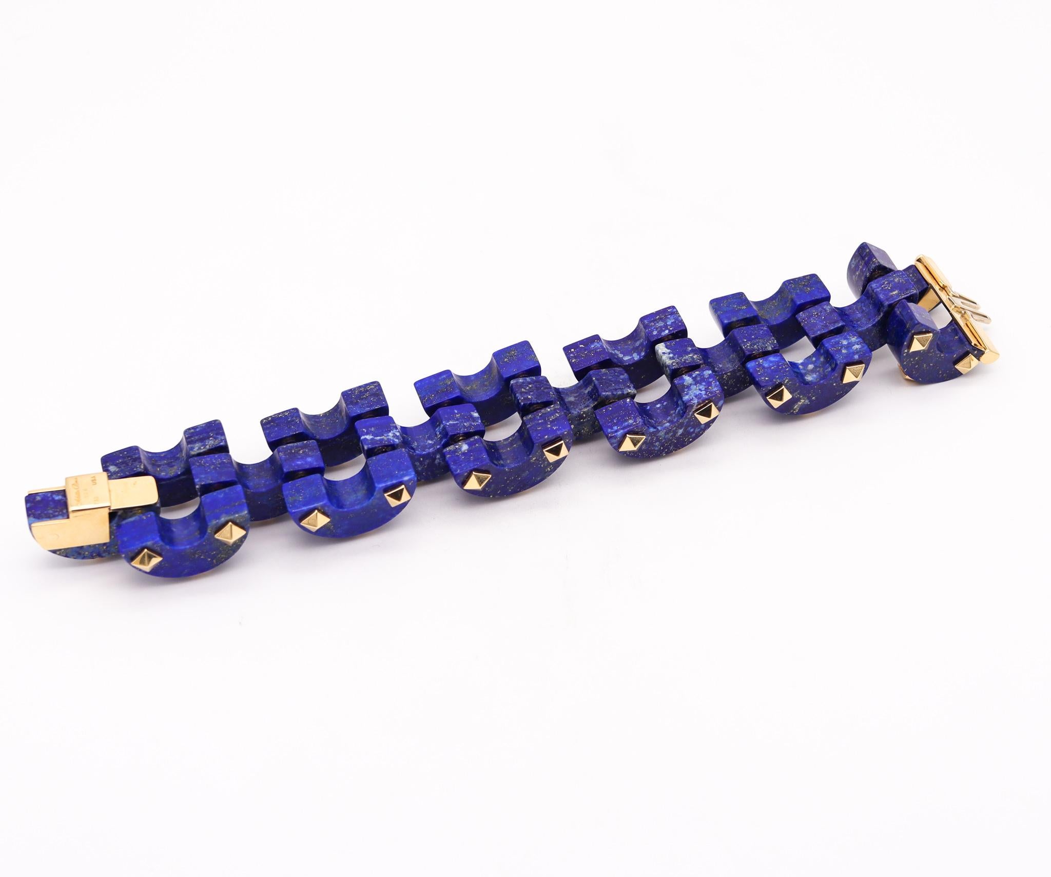 Aletto Brothers Sculptural Bracelet in 18kt Yellow Gold with Carved Lapis Lazuli For Sale 3