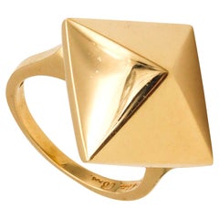 Stapelbarer großer dreieckiger geometrischer Ring der Gebrüder Aletto aus 18 Karat Gelbgold